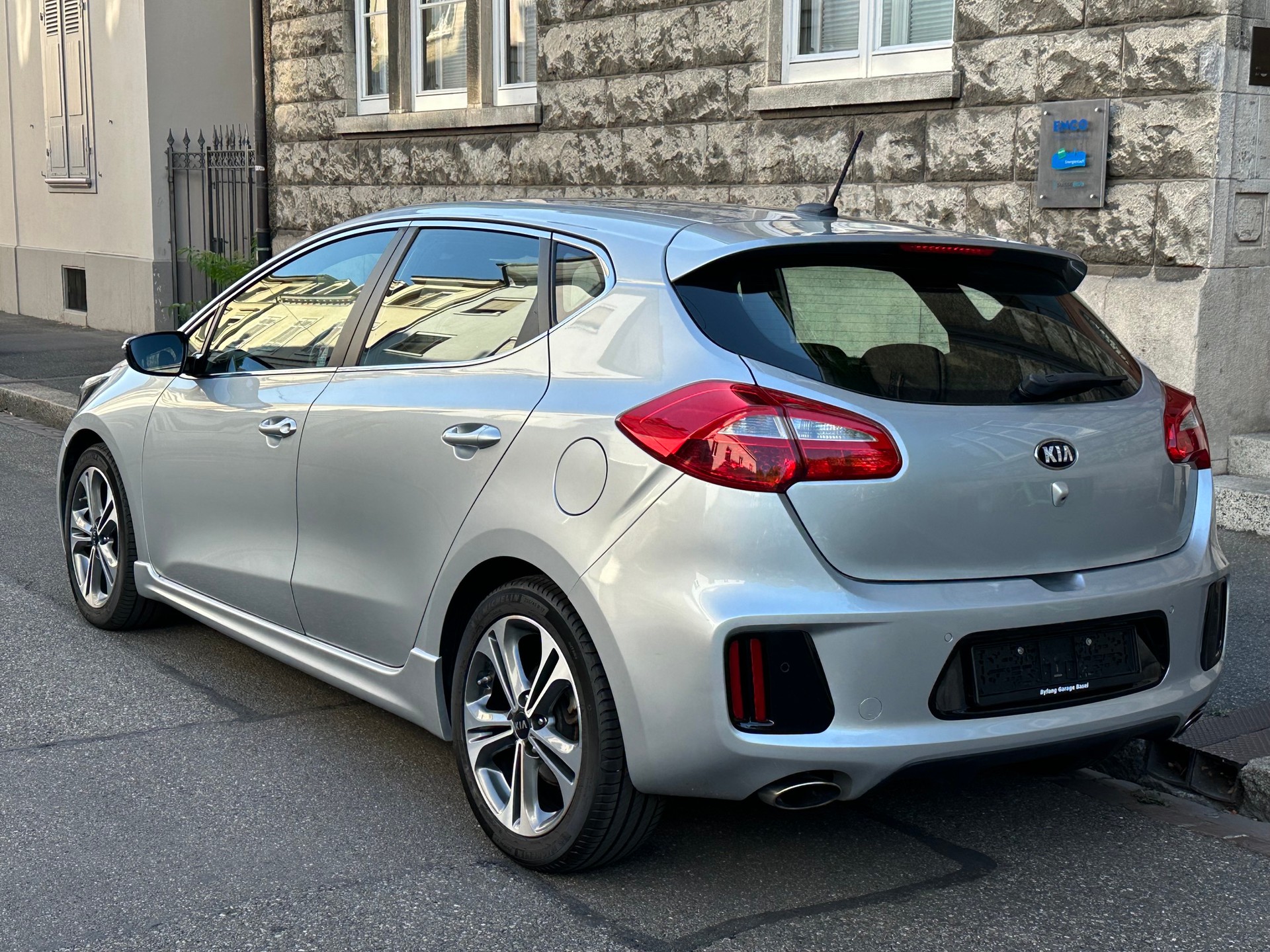 KIA Cee'd 1.6 CRDi GT-Line DCT-image-5