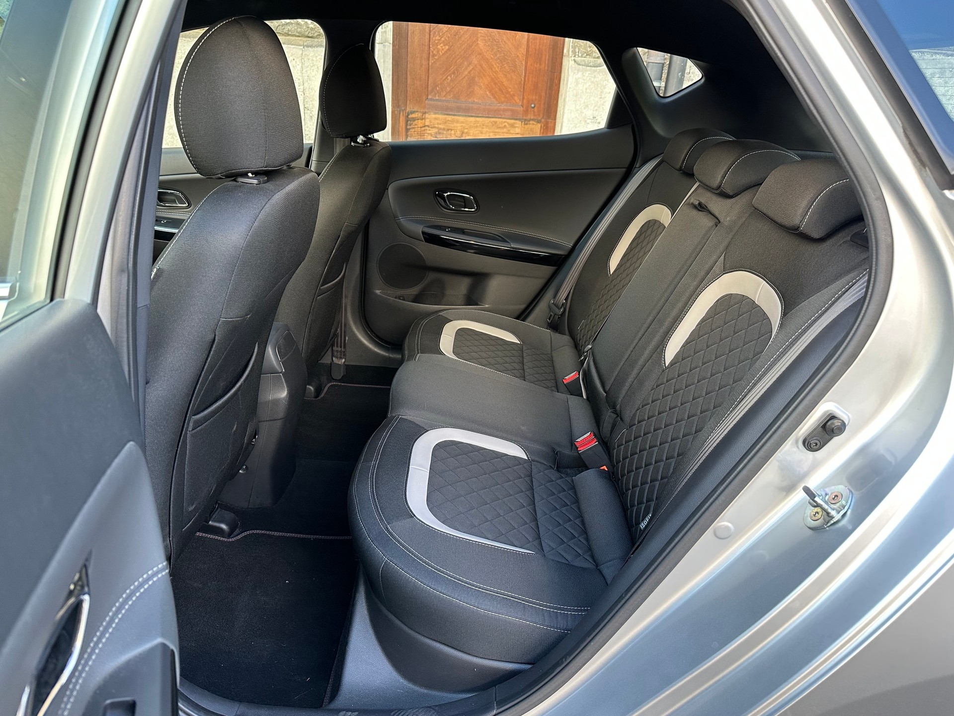 KIA Cee'd 1.6 CRDi GT-Line DCT-image-10