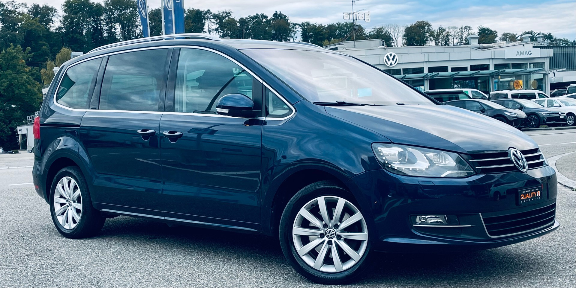 VW Sharan 2.0 TDI BlueMotion Technology Highline DSG-image-1
