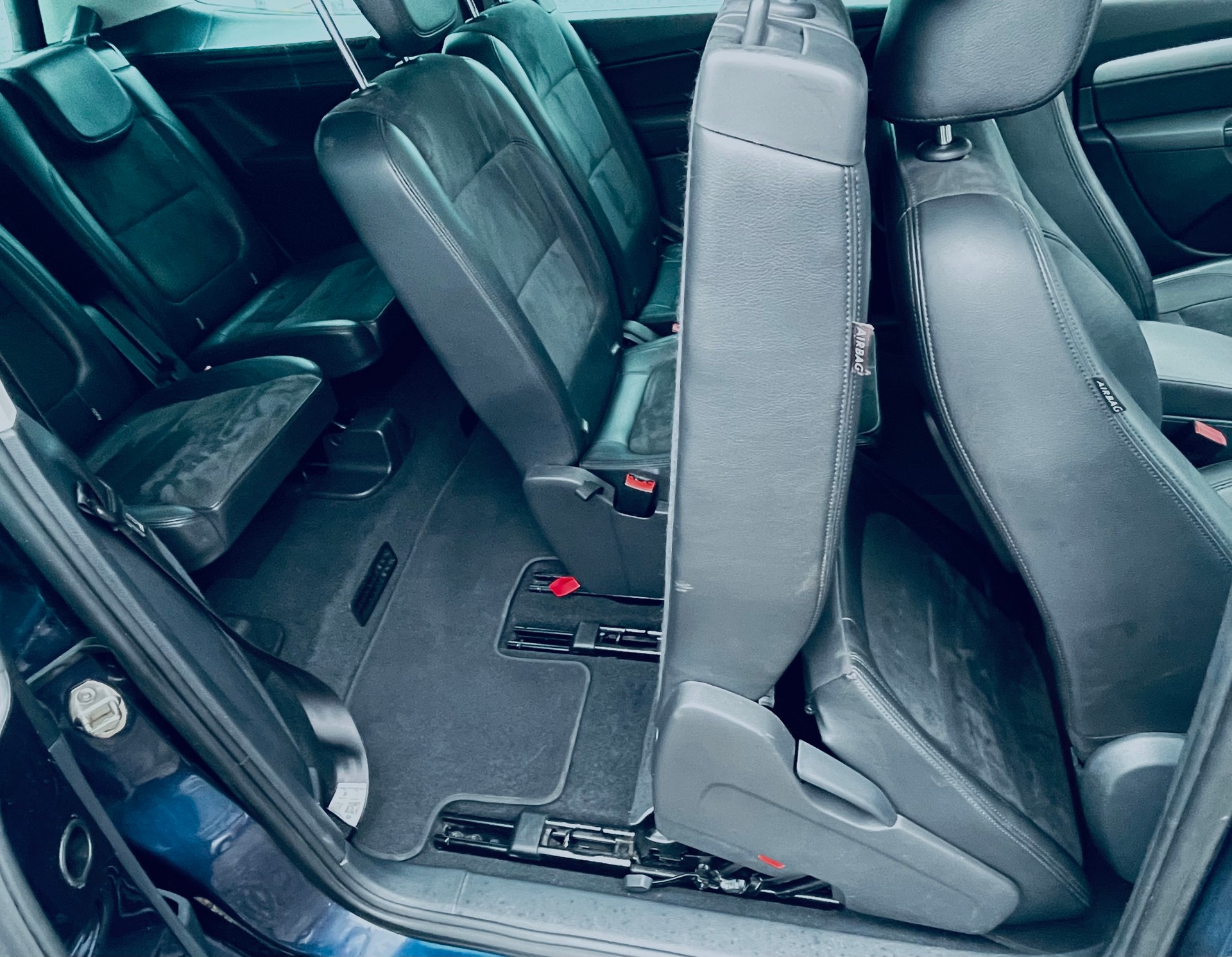 VW Sharan 2.0 TDI BlueMotion Technology Highline DSG-image-5