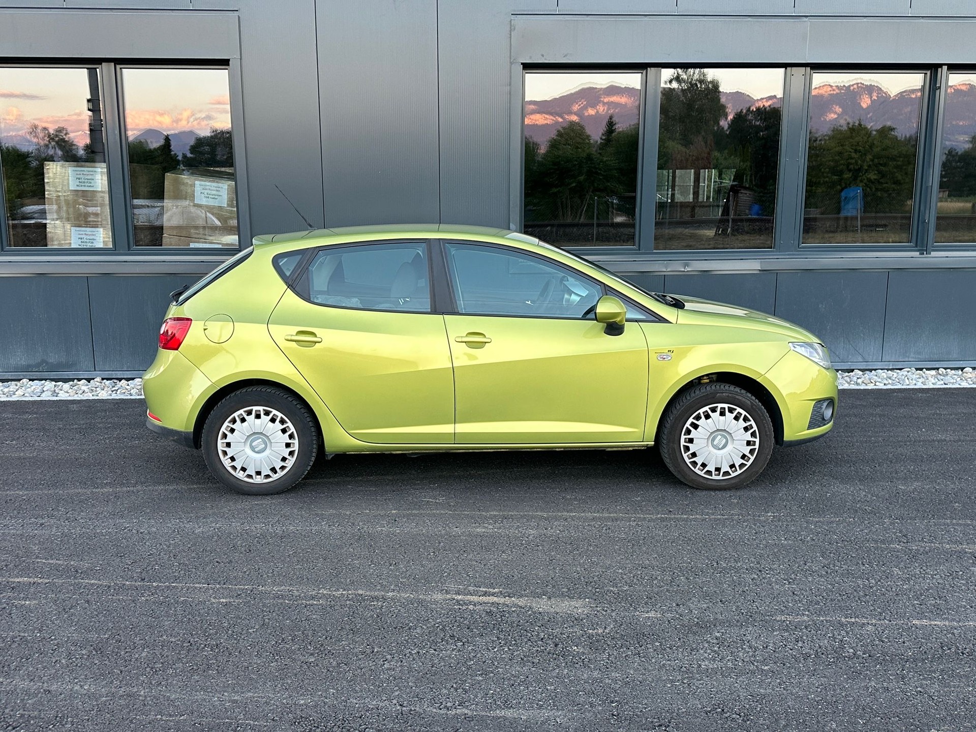 SEAT Ibiza 1.6 Style-image-4
