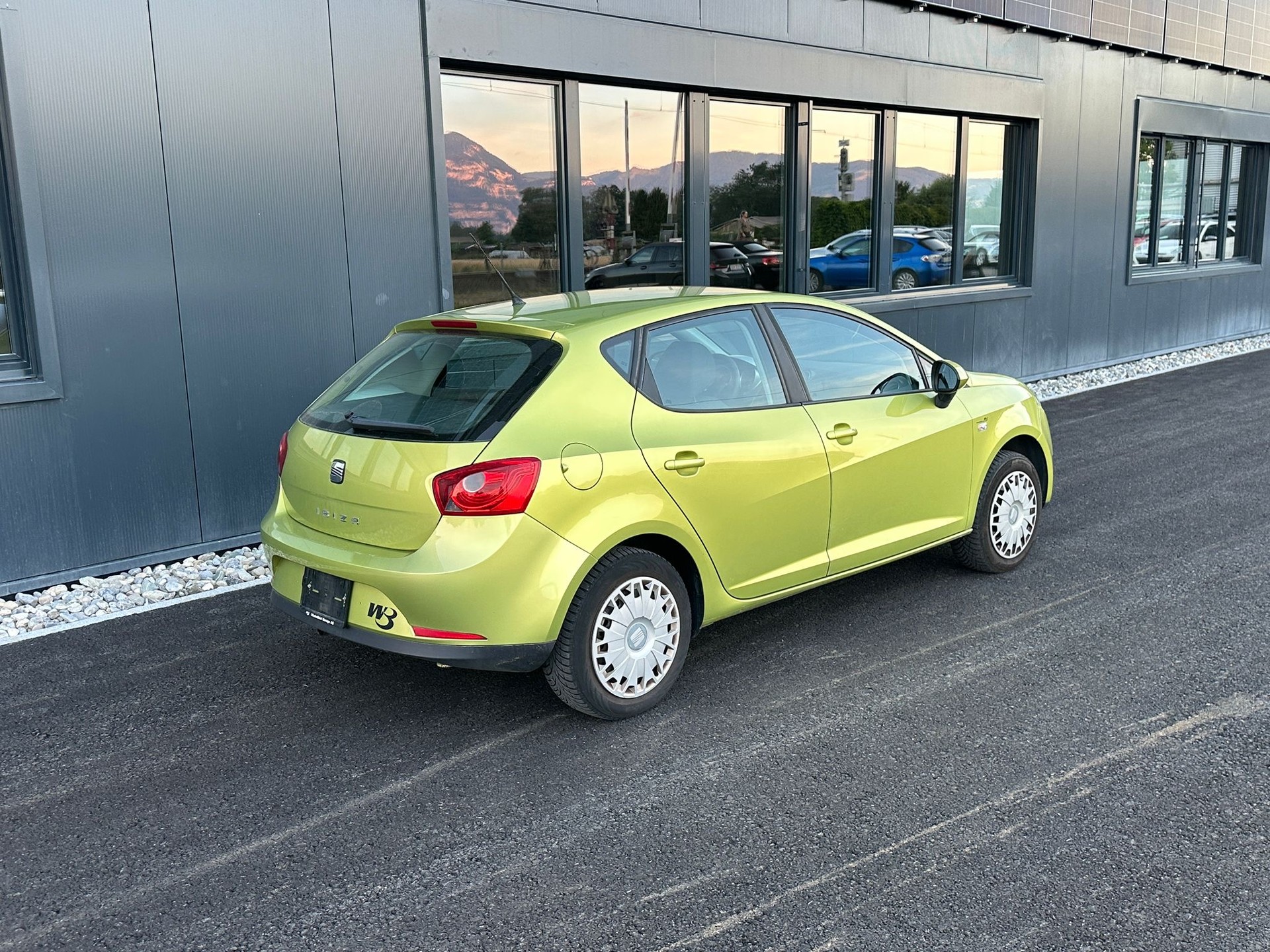 SEAT Ibiza 1.6 Style-image-2