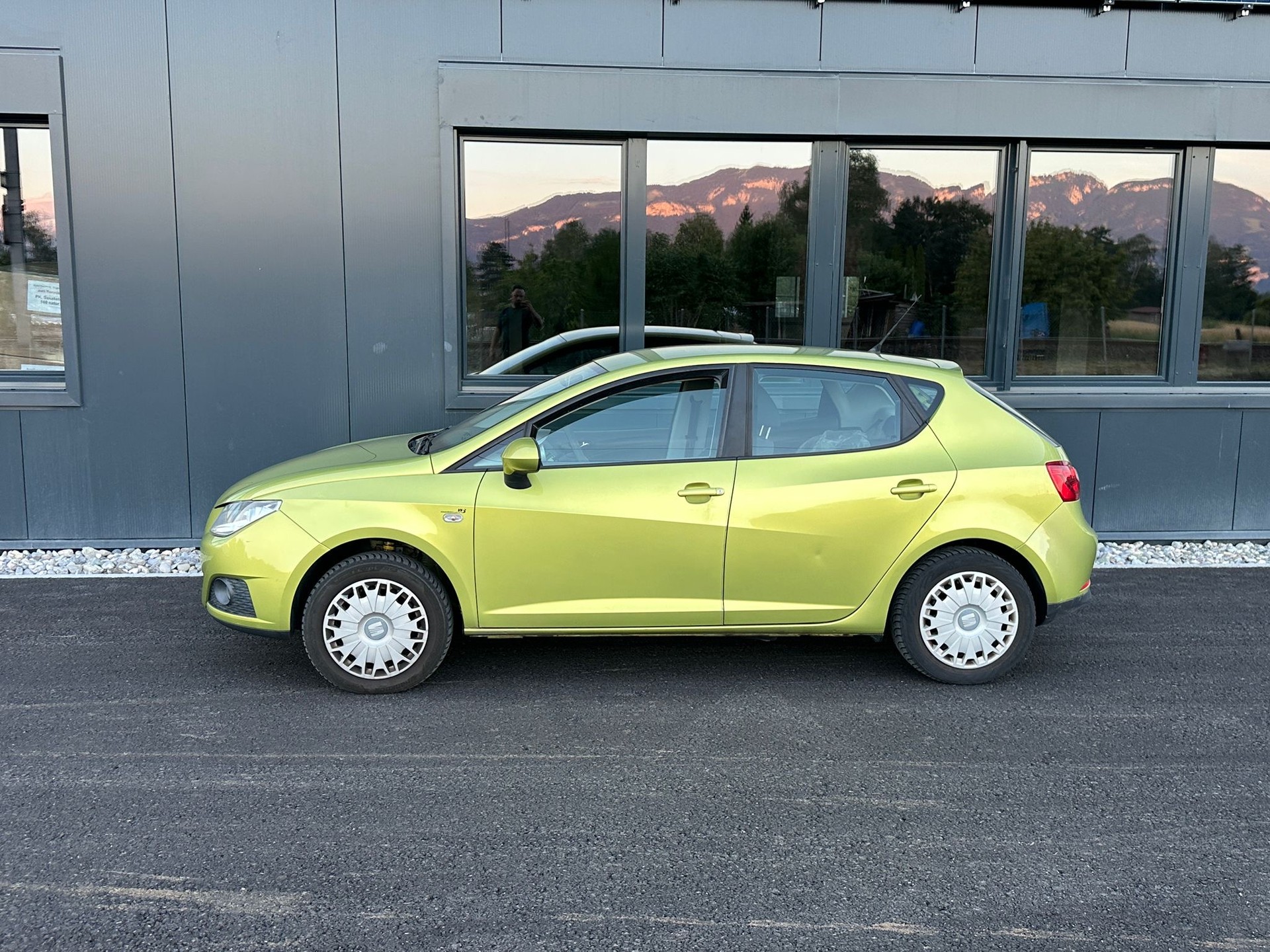 SEAT Ibiza 1.6 Style-image-5