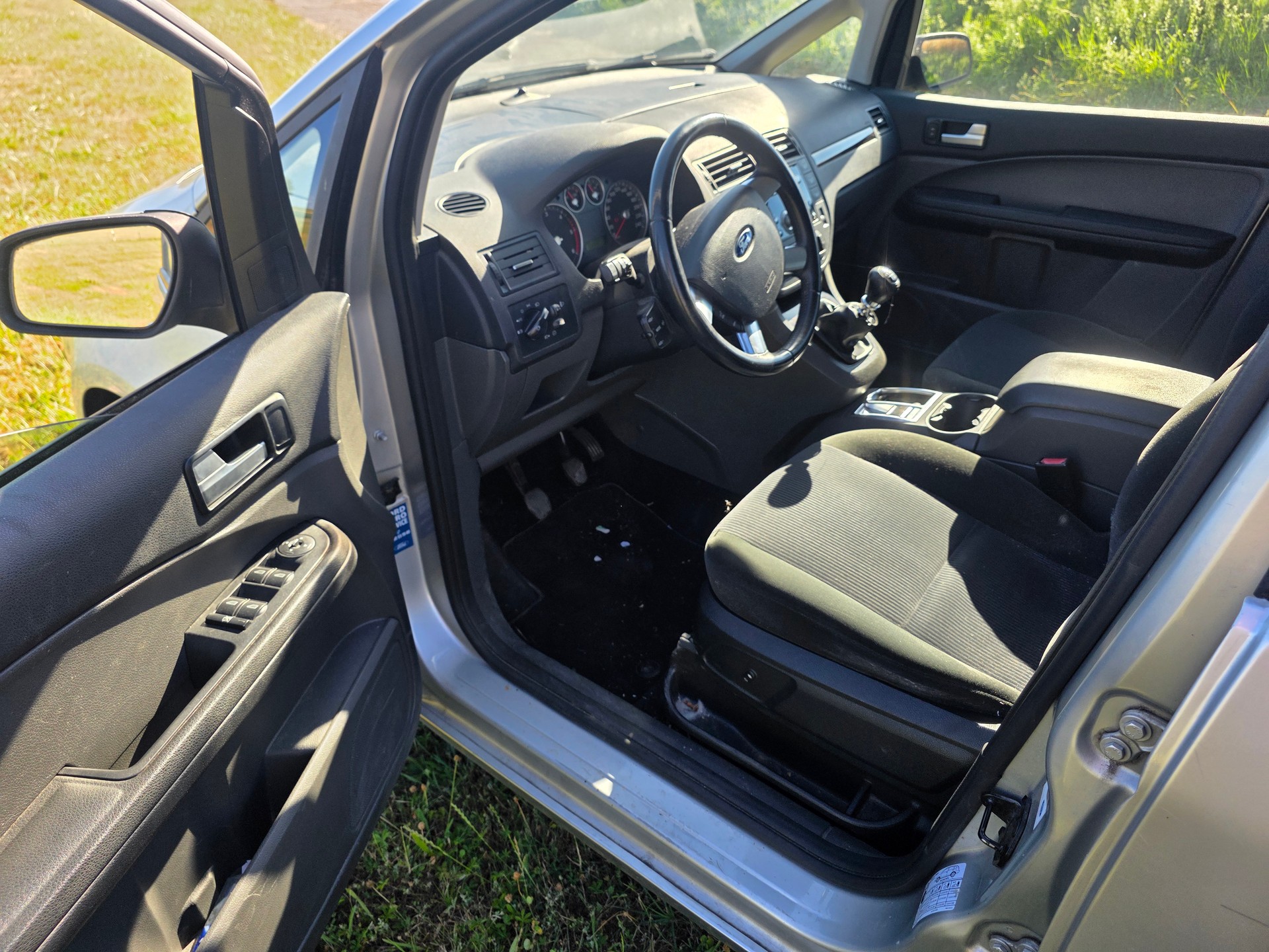 FORD Focus C-Max 2.0 TDCi Ghia-image-8