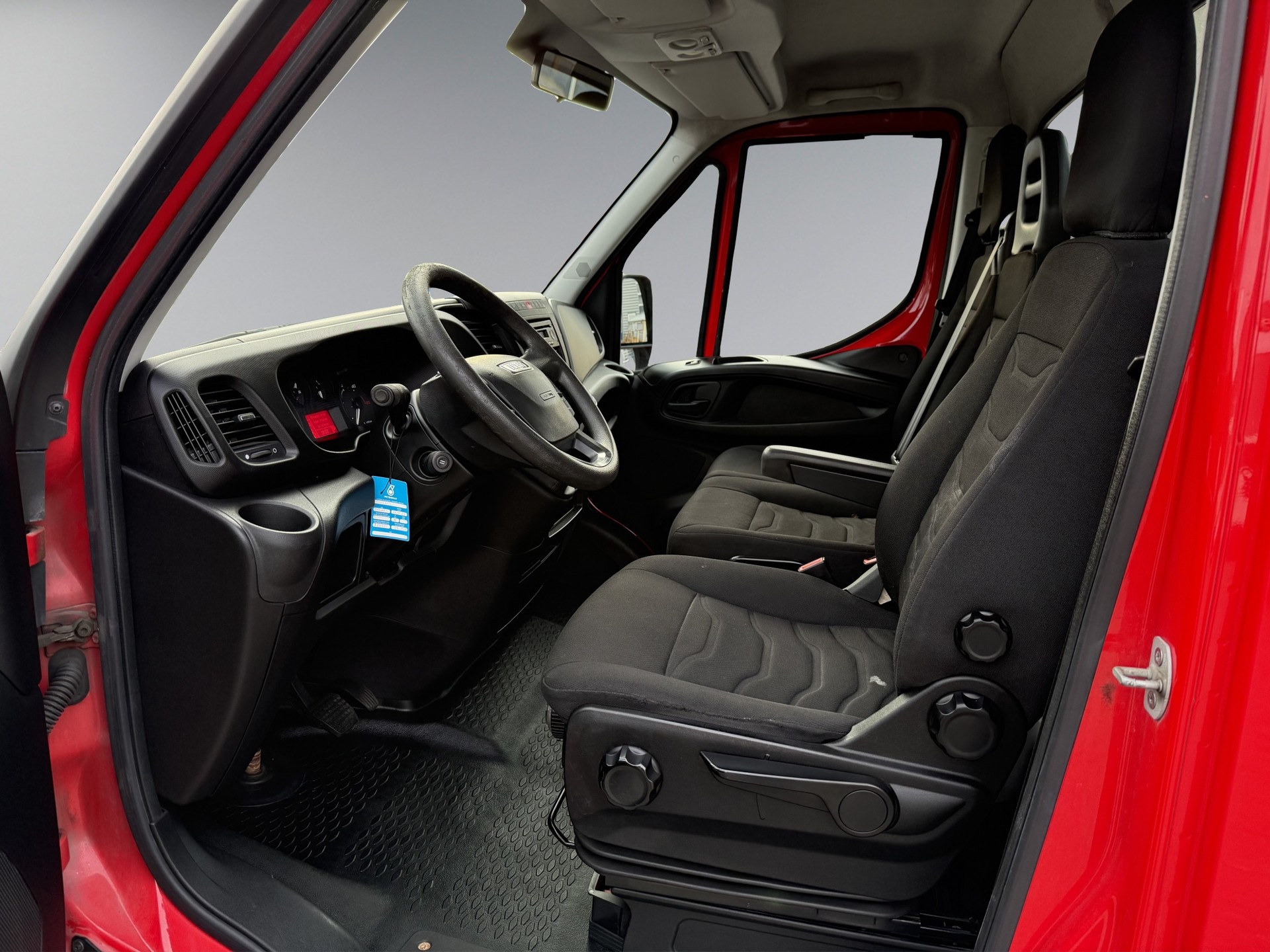IVECO 35 C 17 A8-image-7