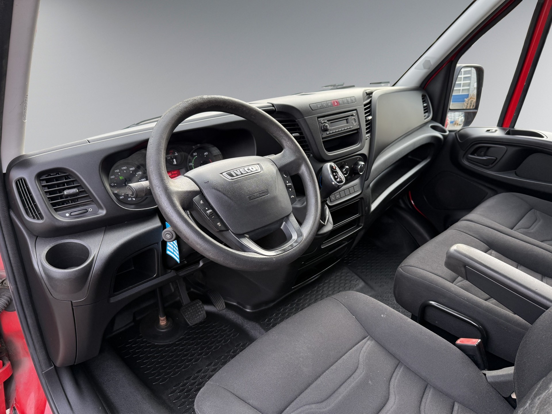 IVECO 35 C 17 A8-image-9