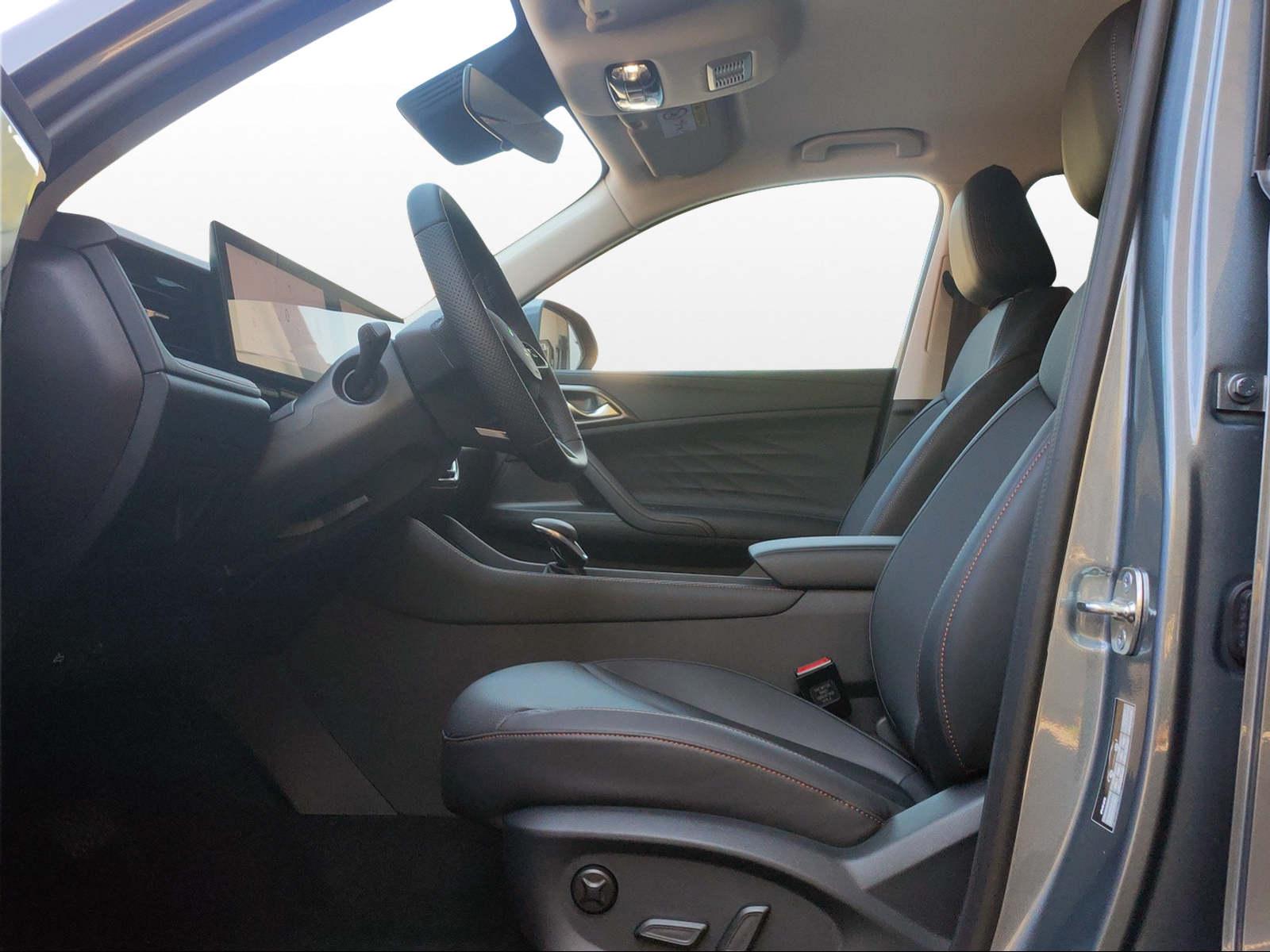 MG HS 1.5 Hybrid Luxury-image-8
