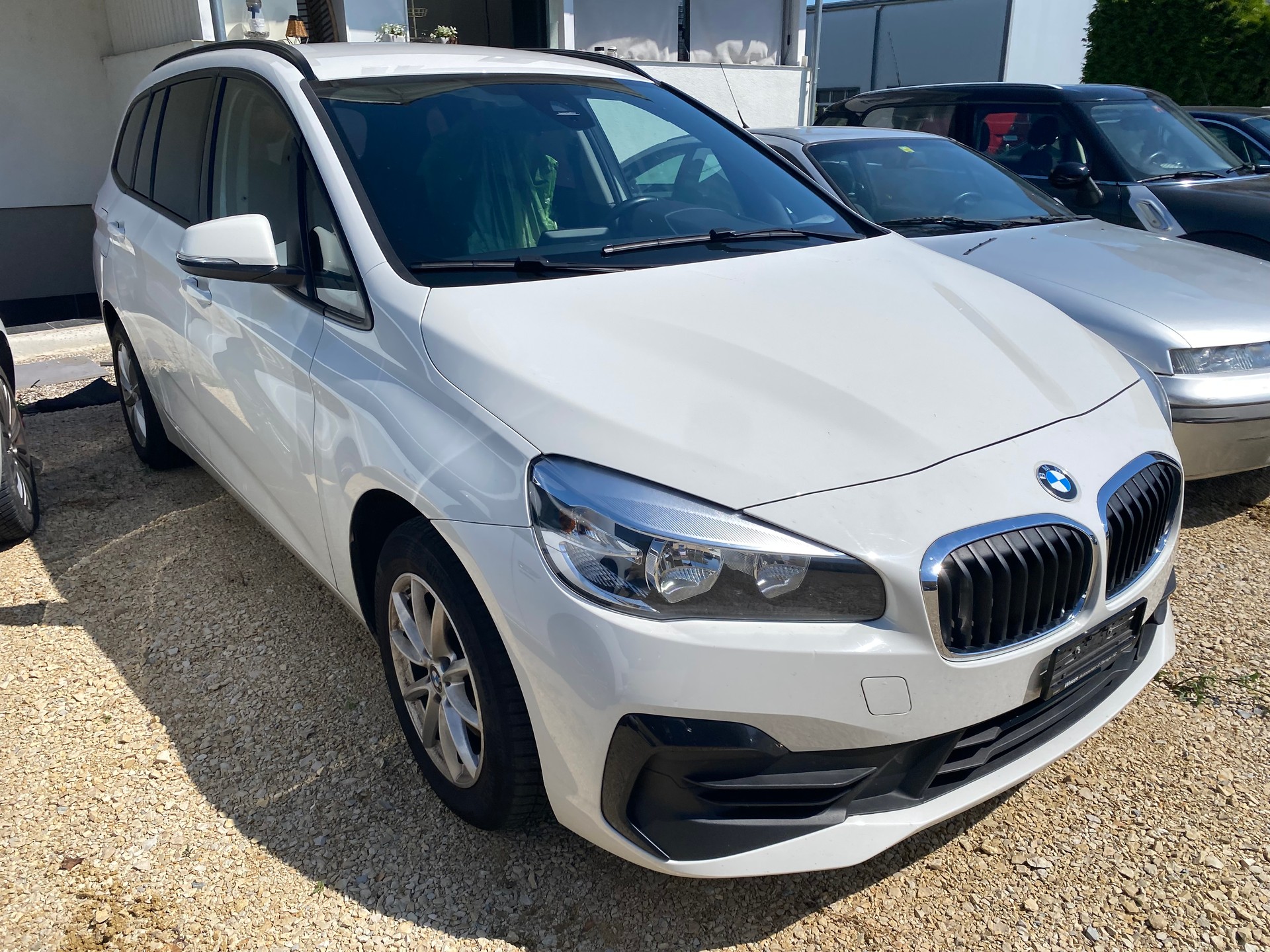 BMW 216d Gran Tourer DKG Essential Edition-image-1