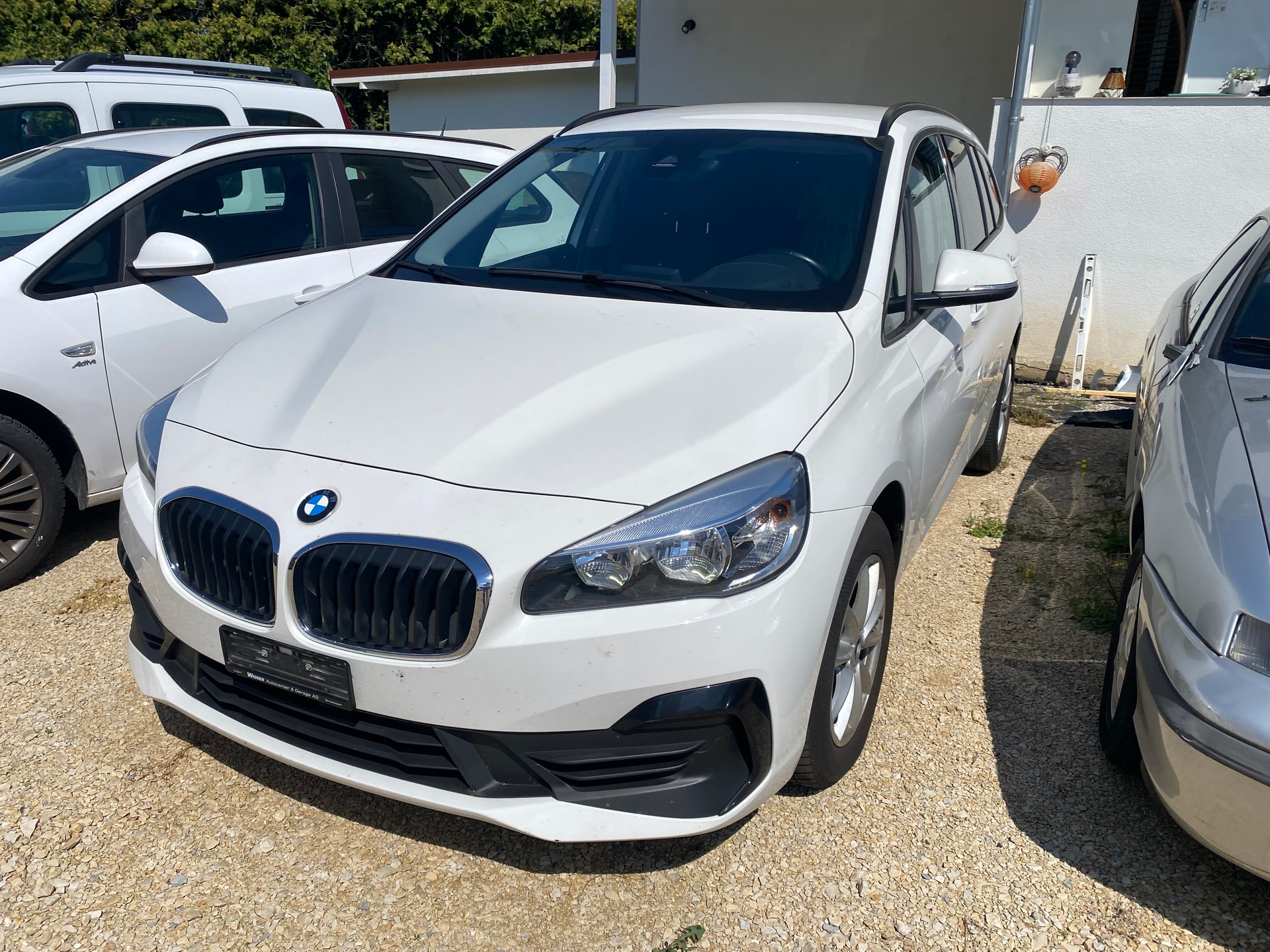 BMW 216d Gran Tourer DKG Essential Edition-image-0