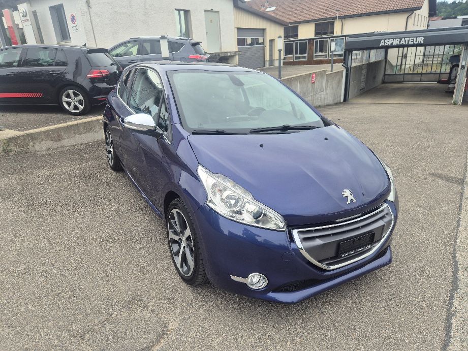 PEUGEOT 208 1.6 Turbo Allure-image-1
