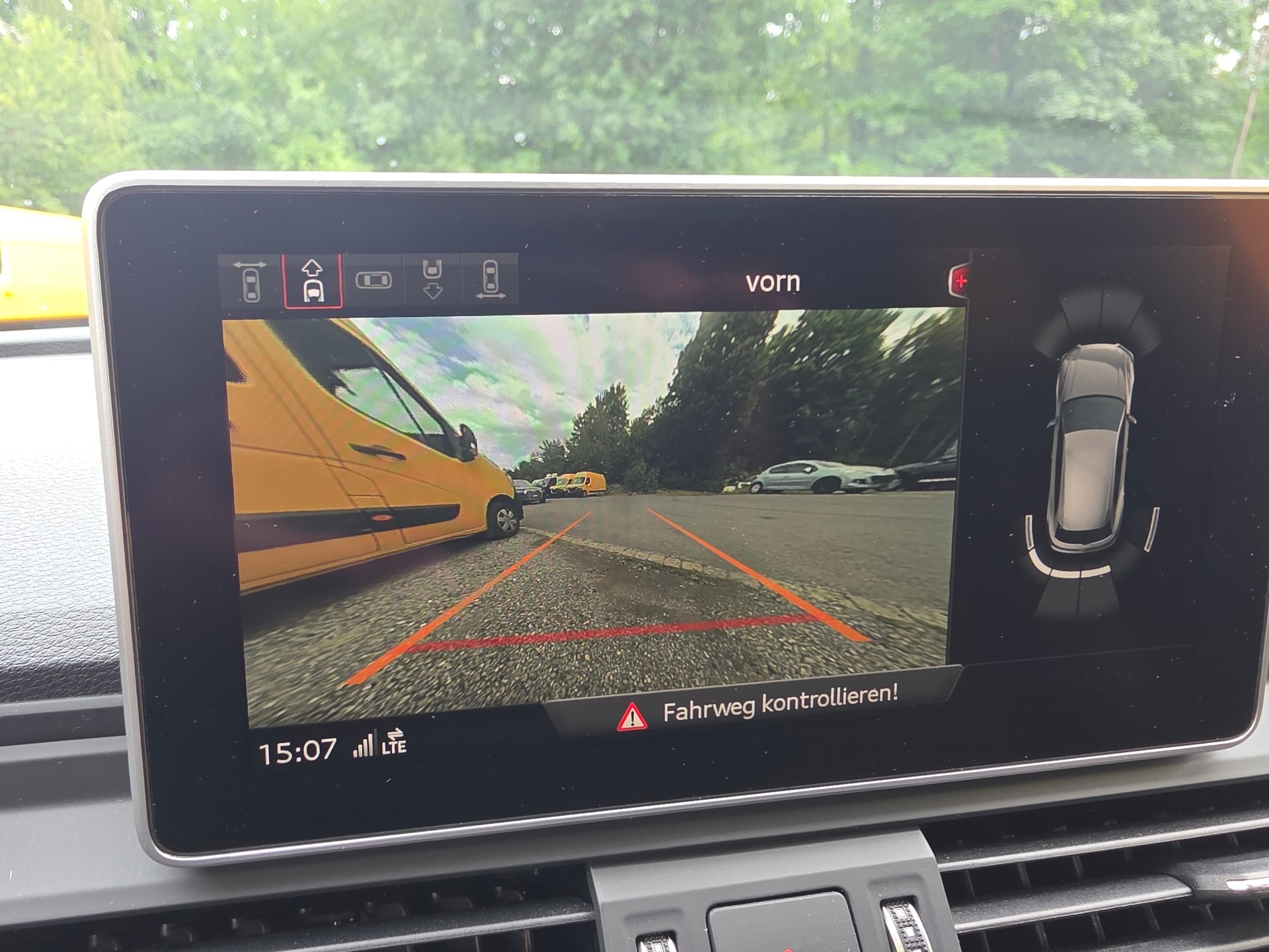 AUDI Q5 2.0 TDI quattro S-tronic-image-15
