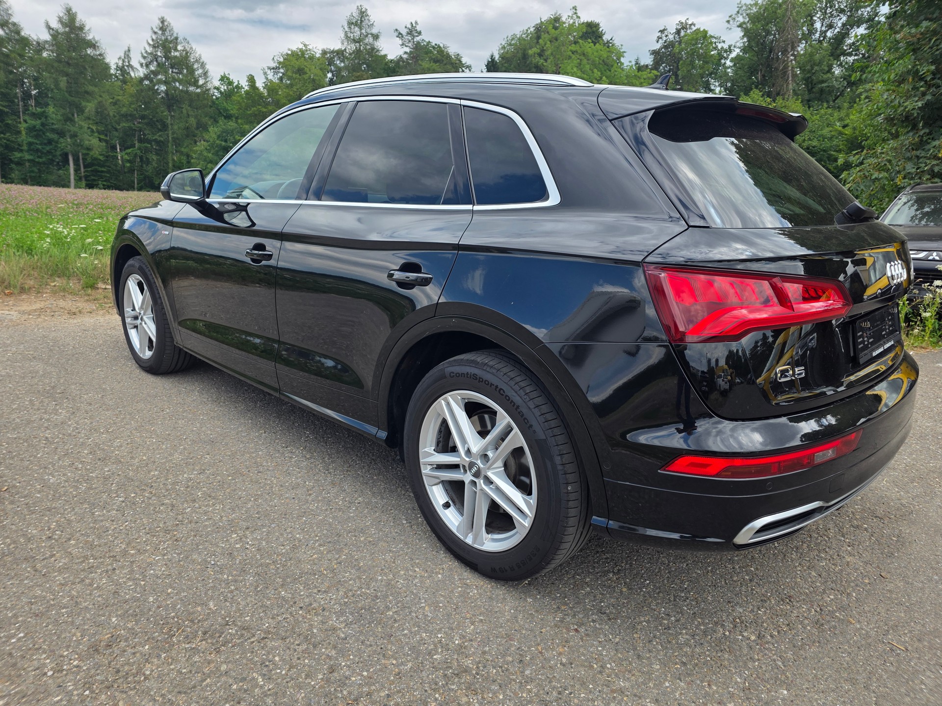 AUDI Q5 2.0 TDI quattro S-tronic-image-5