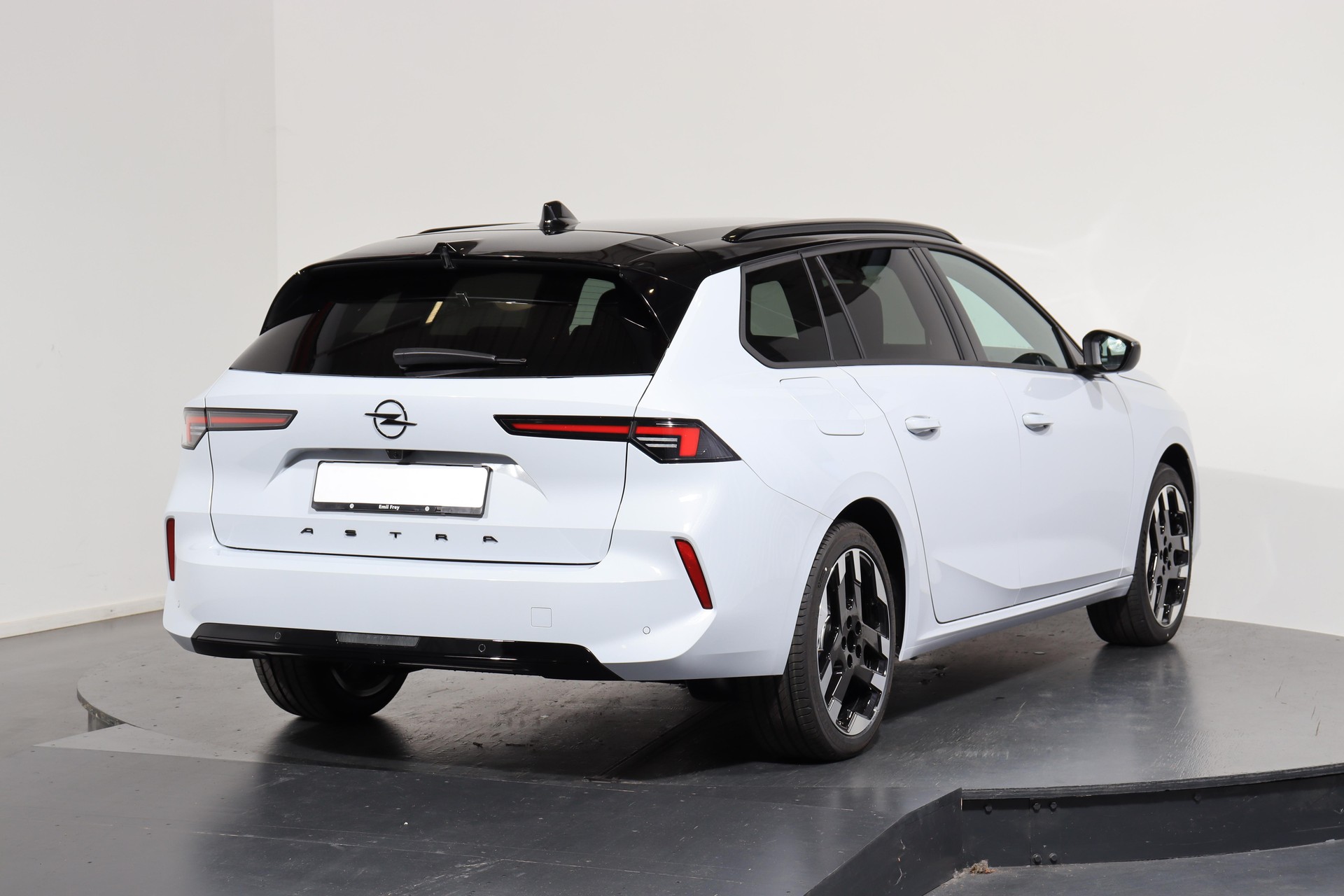 OPEL Astra-e Sports Tourer Ultimate-showroom-element-2