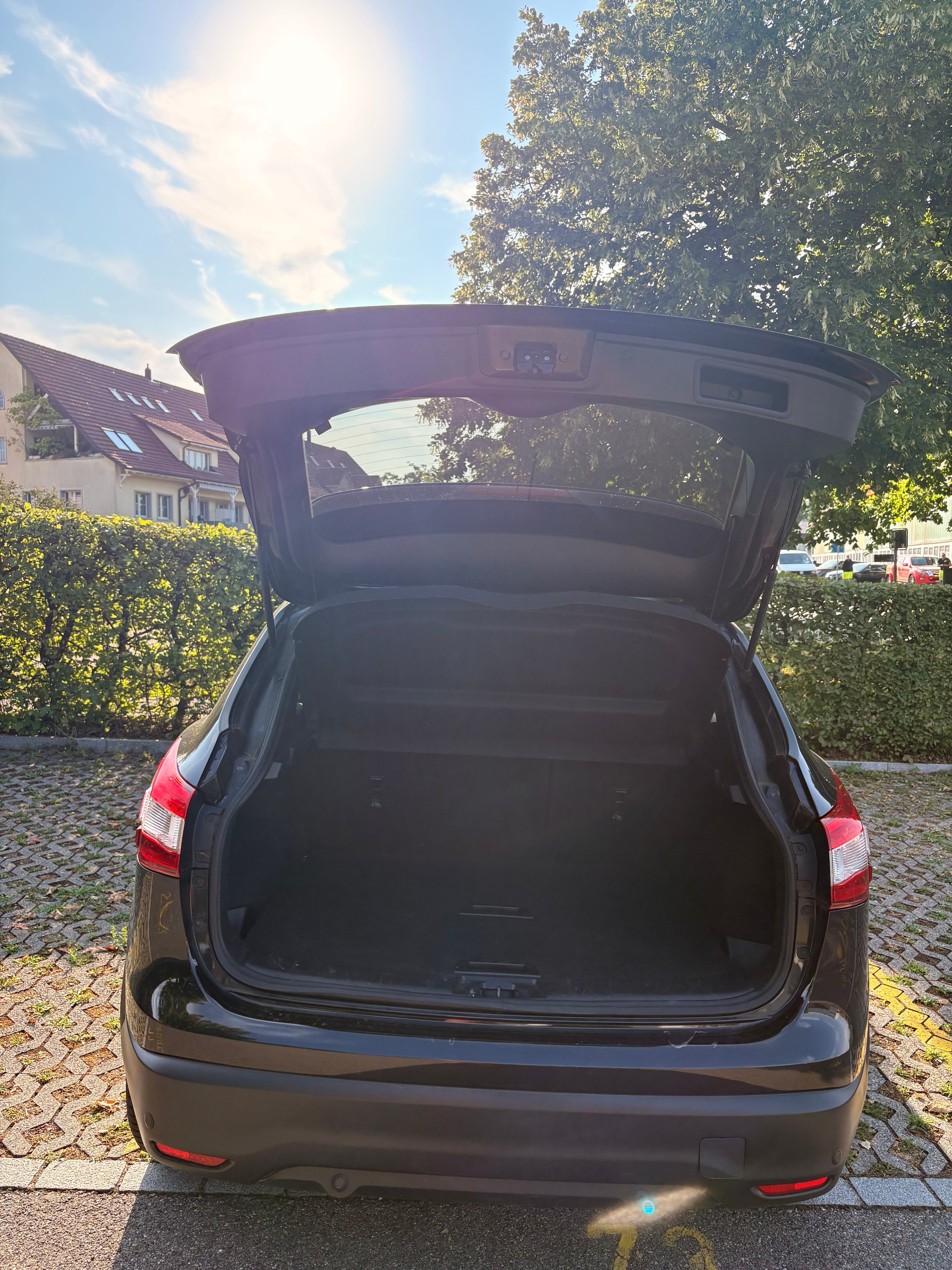 NISSAN 1.2 DIG- T Tekna-image-3