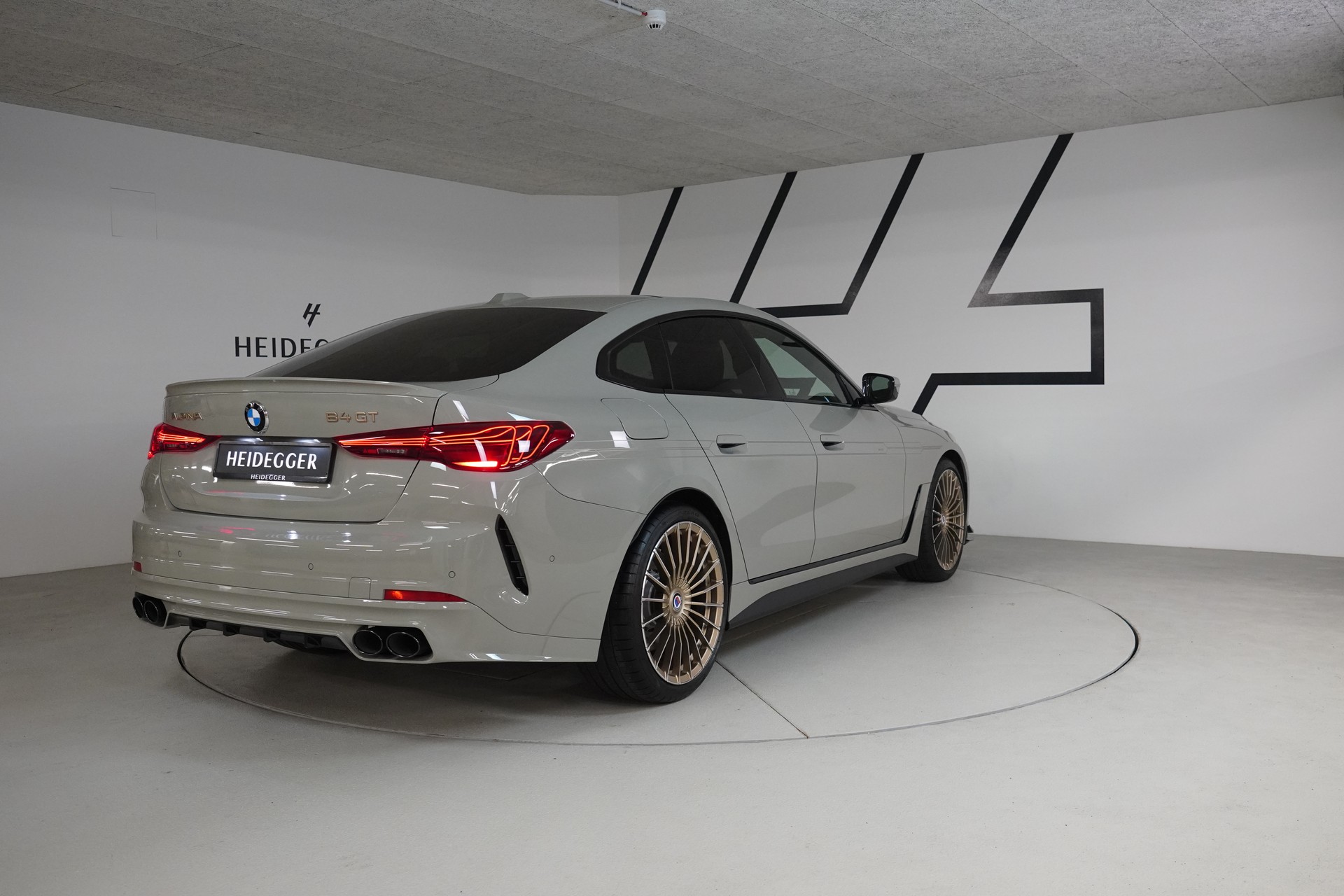 BMW-ALPINA B4 Gran Coupé 3.0 xDrive GT S-Tronic-image-6