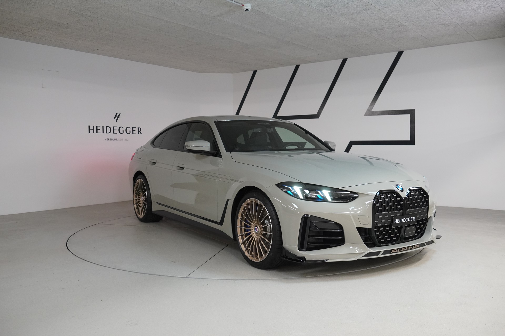 BMW-ALPINA B4 Gran Coupé 3.0 xDrive GT S-Tronic-image-2