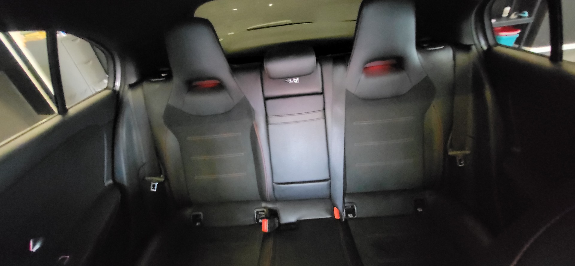 MERCEDES-BENZ A 200 AMG Line 7G-DCT-image-11