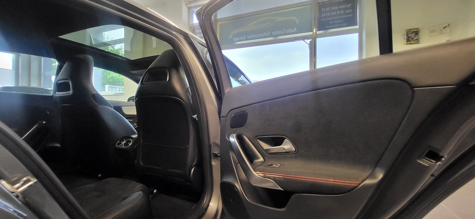 MERCEDES-BENZ A 200 AMG Line 7G-DCT-image-5