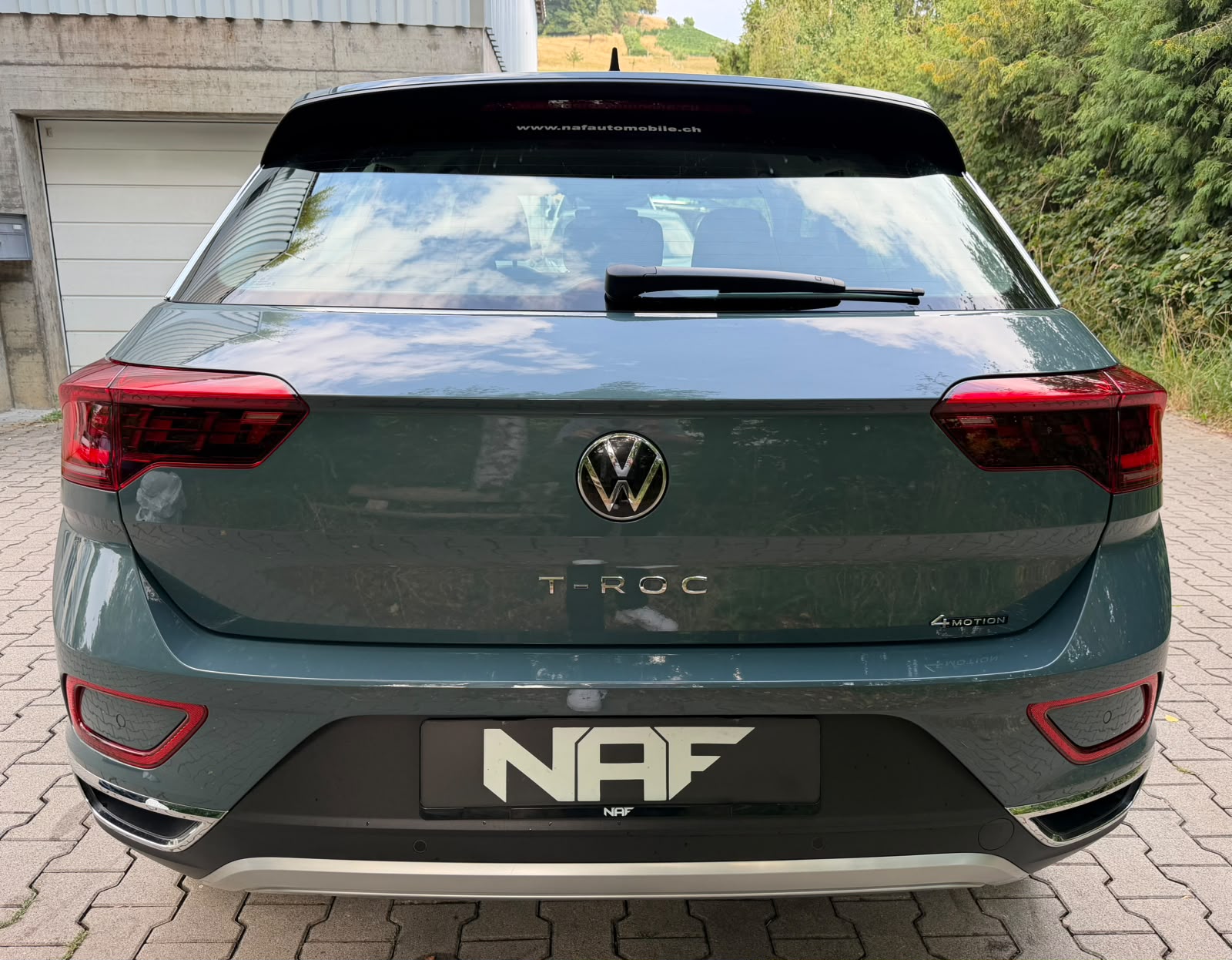 VW T-Roc 2.0 TSI Style DSG 4Motion-image-3