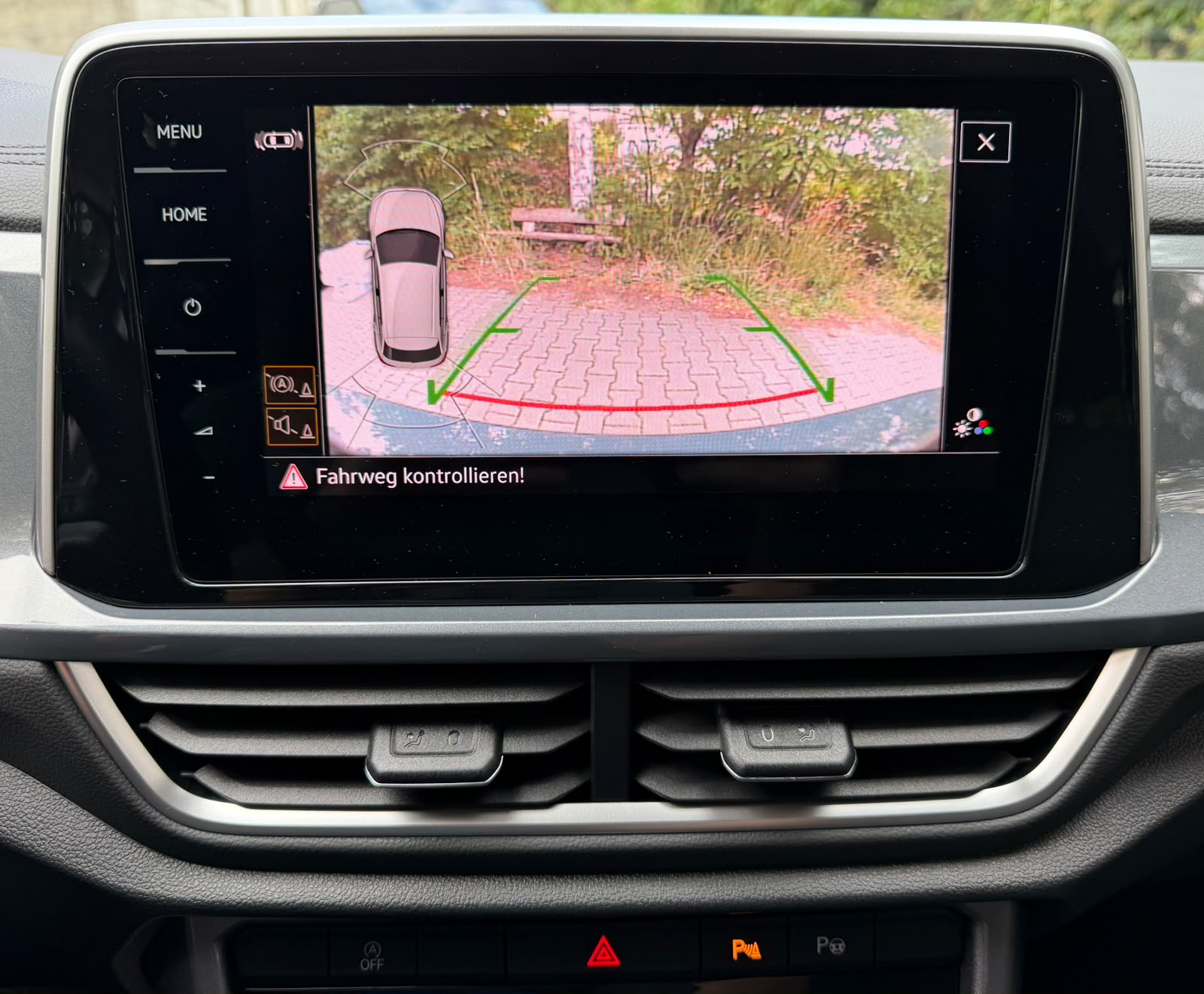 VW T-Roc 2.0 TSI Style DSG 4Motion-image-22