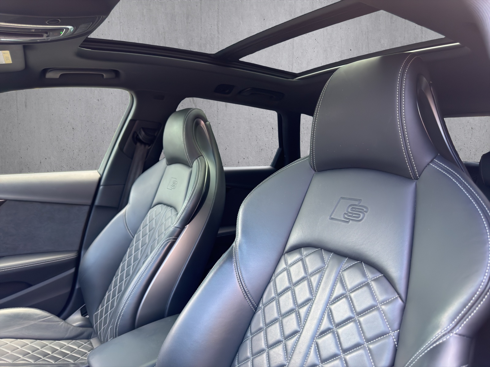 AUDI S4 Avant 3.0 TFSI quattro tiptronic-image-16