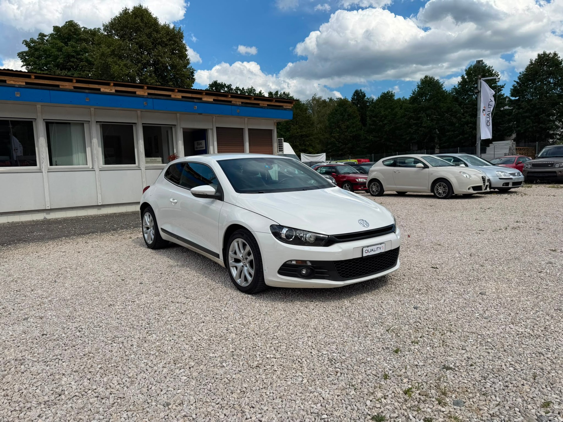 VW Scirocco 2.0 TSI DSG-image-2