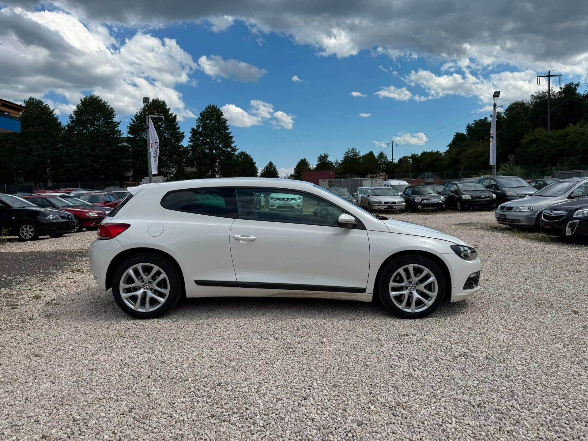 VW Scirocco 2.0 TSI DSG-image-3
