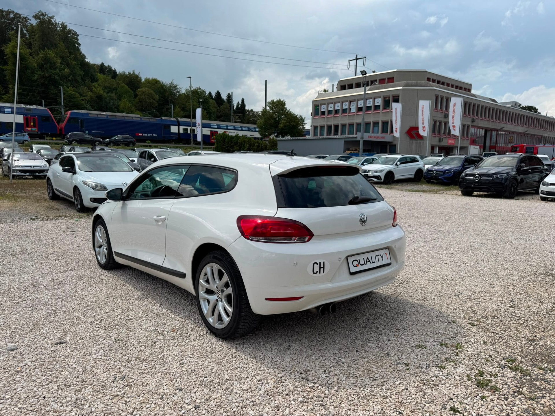 VW Scirocco 2.0 TSI DSG-image-6