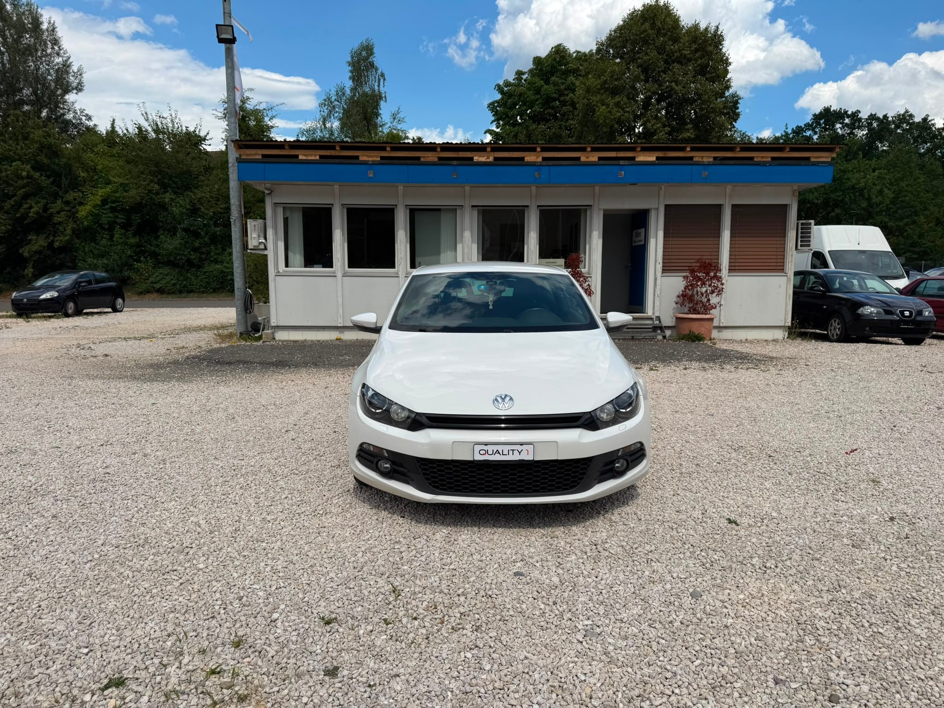 VW Scirocco 2.0 TSI DSG-image-0