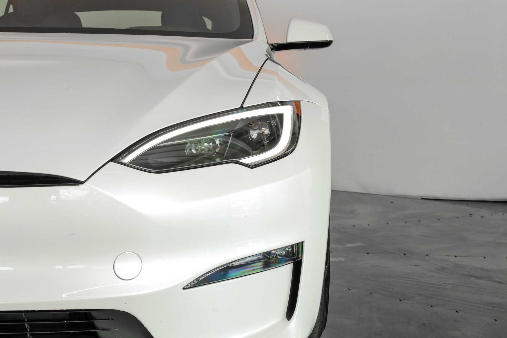 TESLA Model S 100 kWh Plaid-image-7