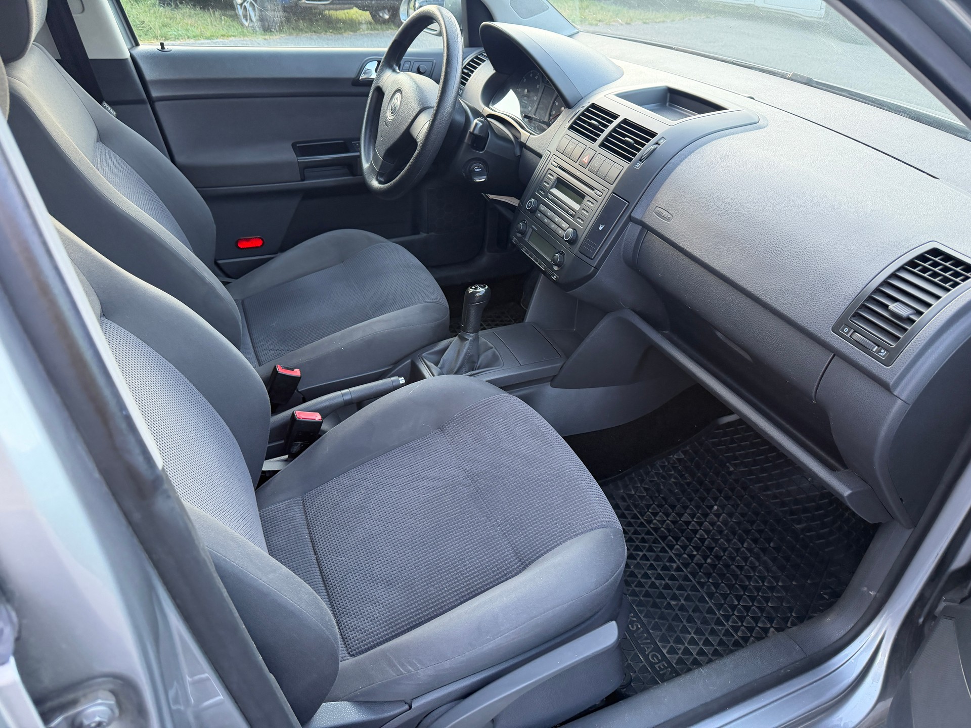 VW Polo 1.6 16V Young&Fresh-image-7