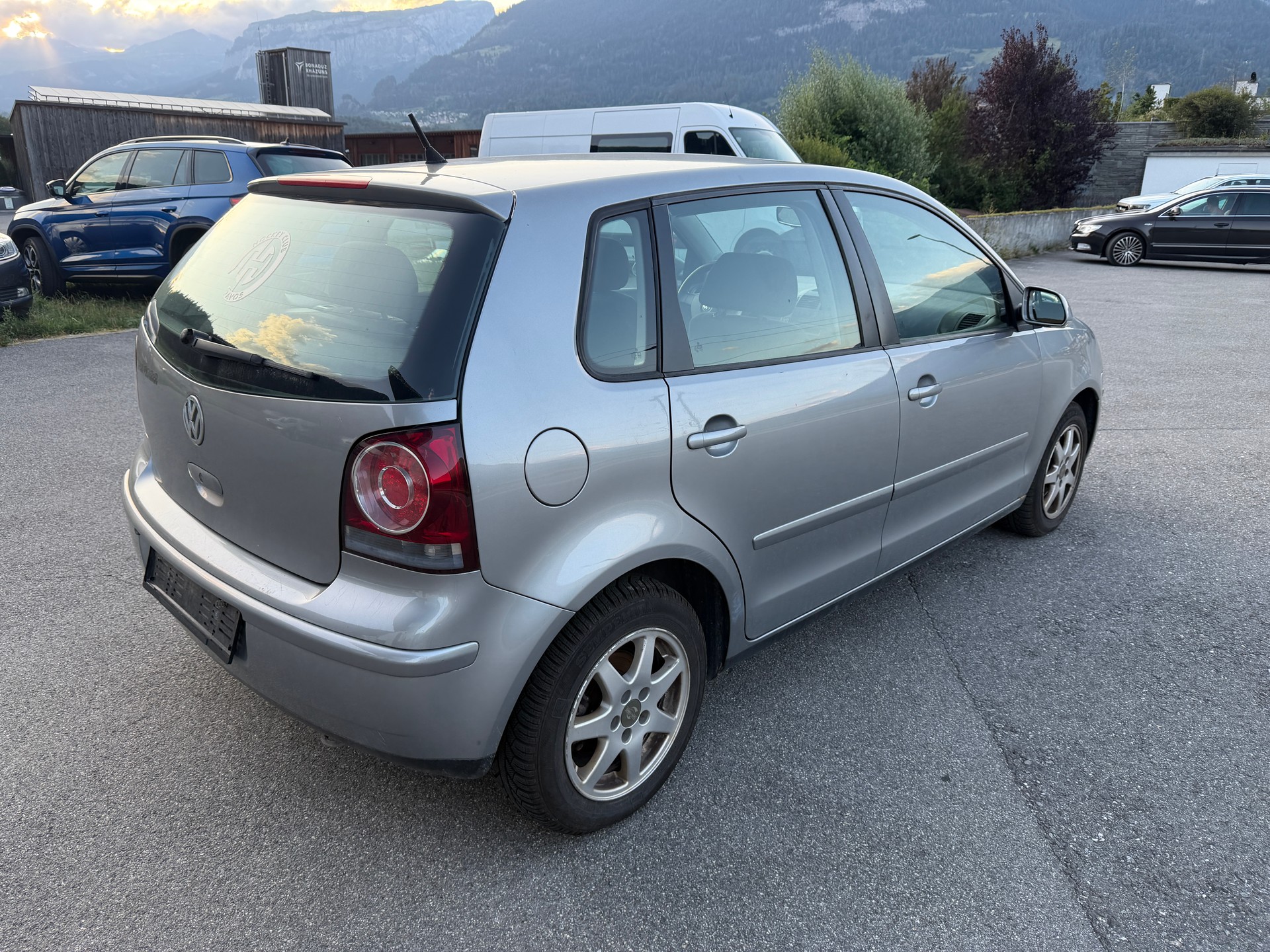 VW Polo 1.6 16V Young&Fresh-image-2
