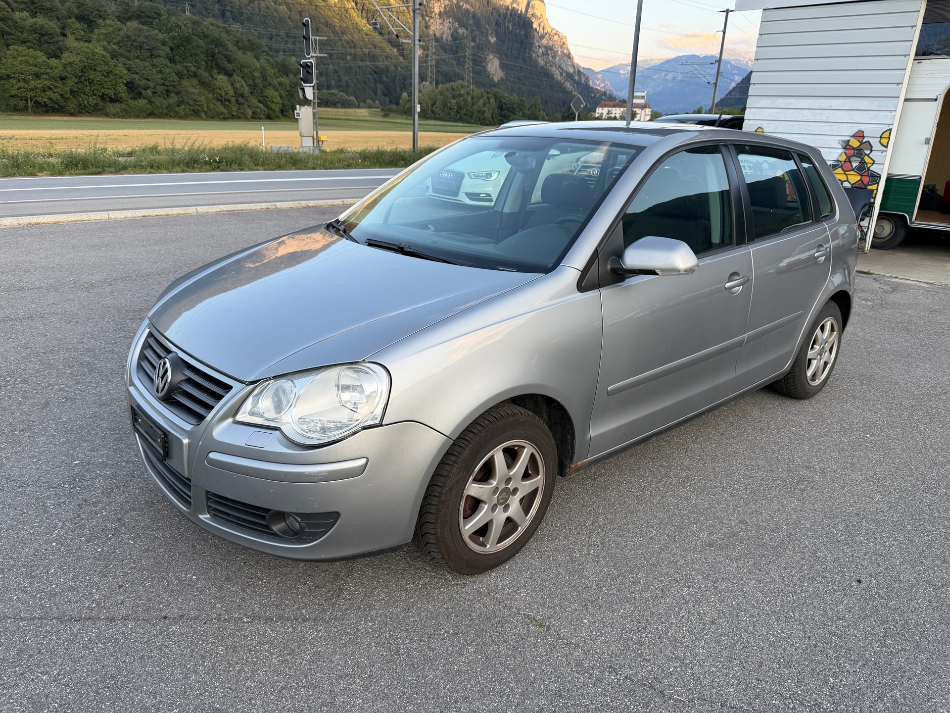 VW Polo 1.6 16V Young&Fresh-image-1