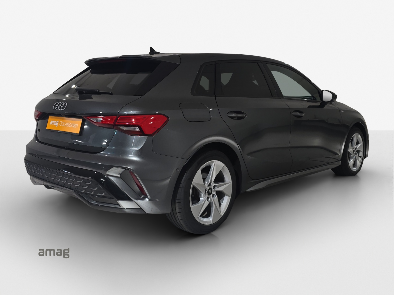 AUDI A3 Sportback 35 TFSI S line S-tronic-image-4