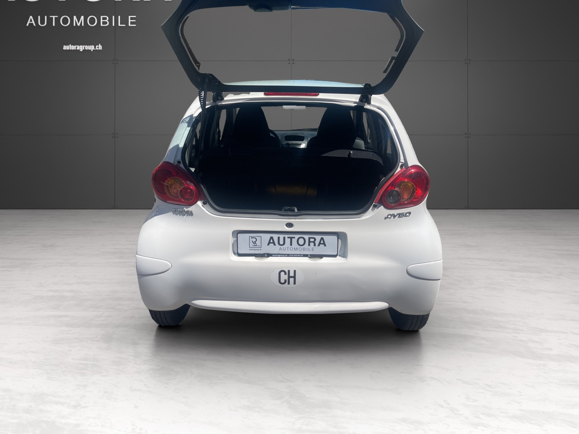 TOYOTA Aygo 1.0 Linea Terra-image-13