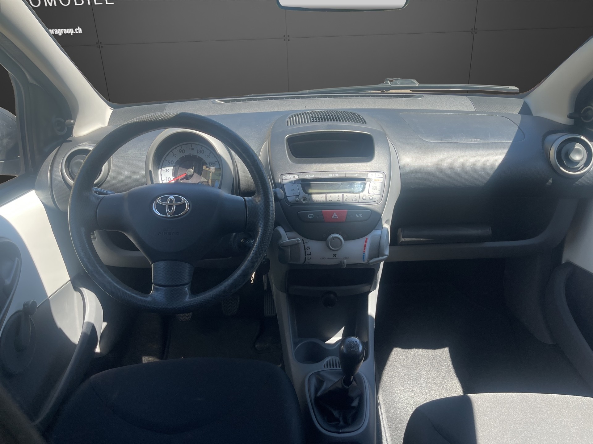 TOYOTA Aygo 1.0 Linea Terra-image-7
