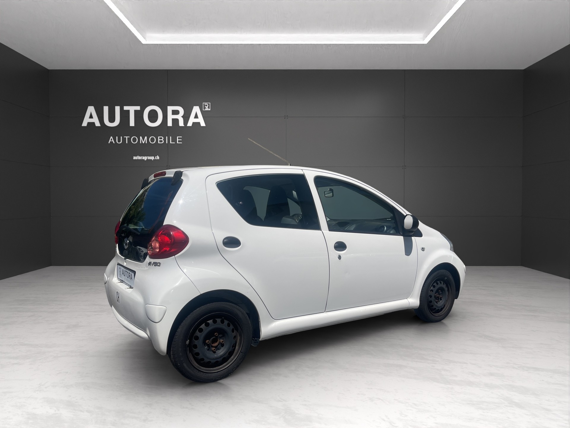 TOYOTA Aygo 1.0 Linea Terra-image-5