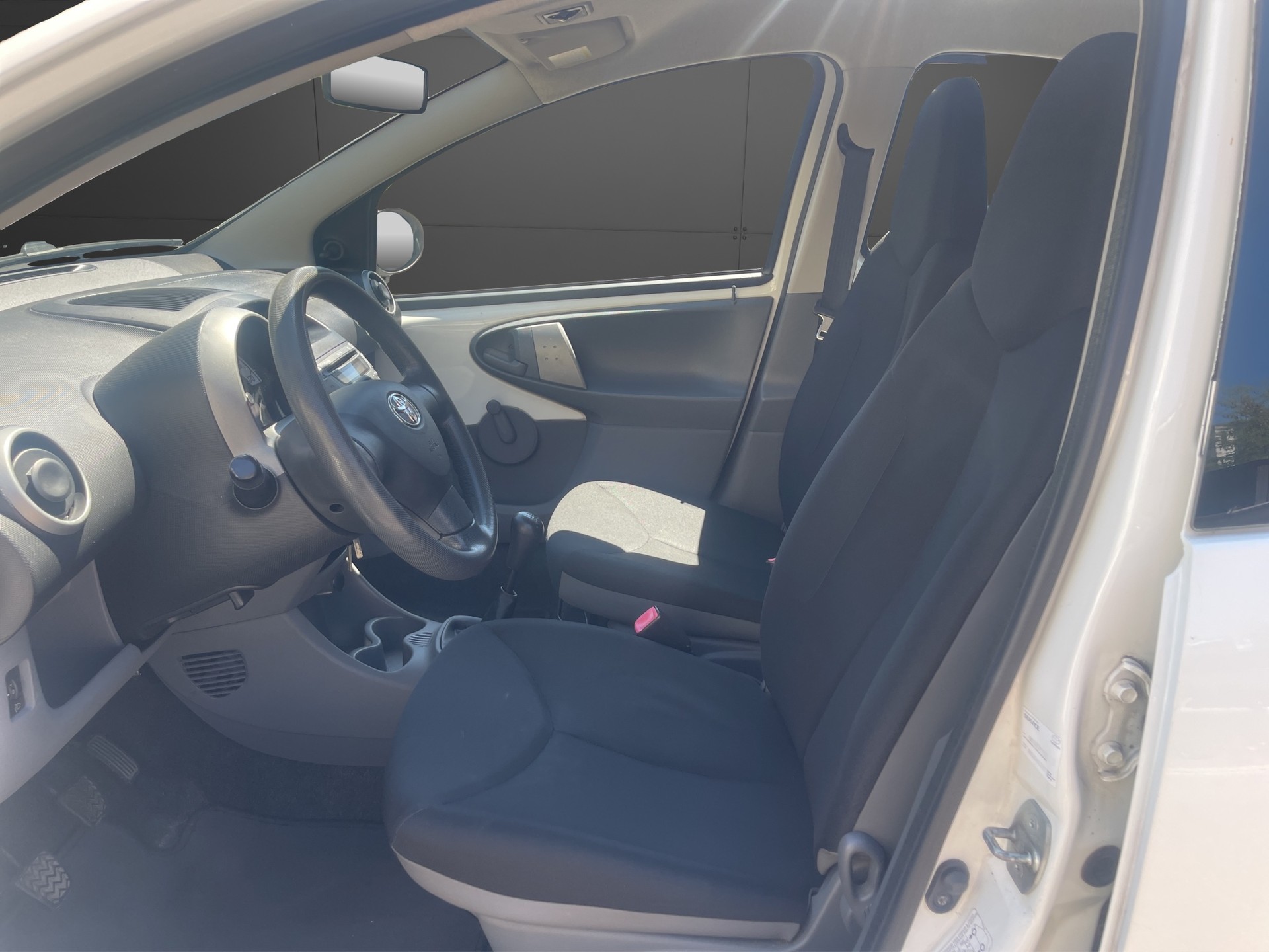 TOYOTA Aygo 1.0 Linea Terra-image-9