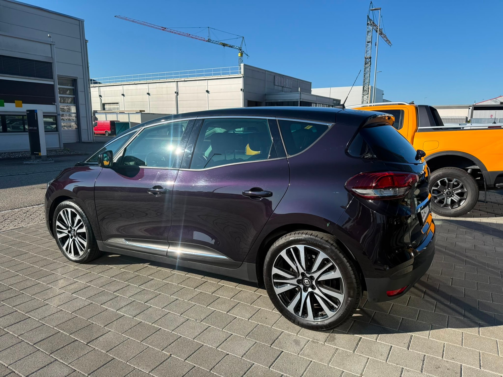 RENAULT Scénic 1.6 dCi Initiale Paris EDC-image-9