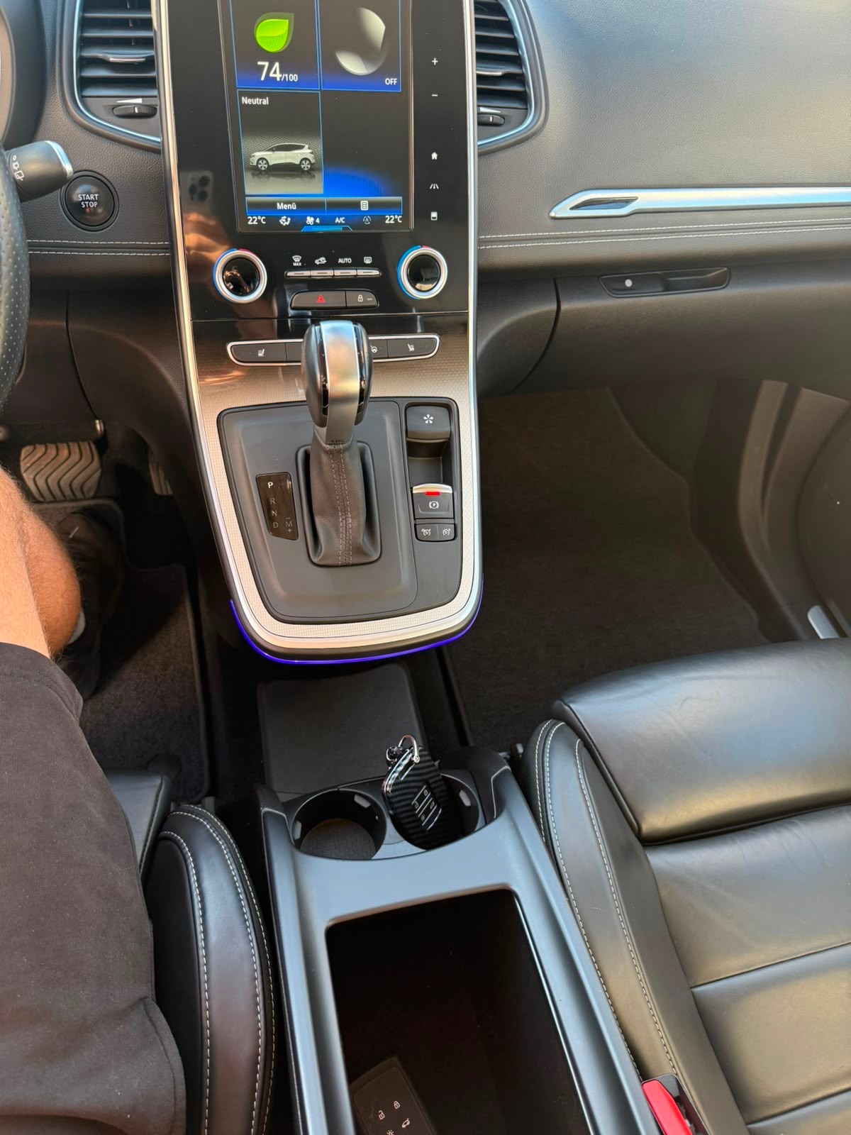 RENAULT Scénic 1.6 dCi Initiale Paris EDC-image-23