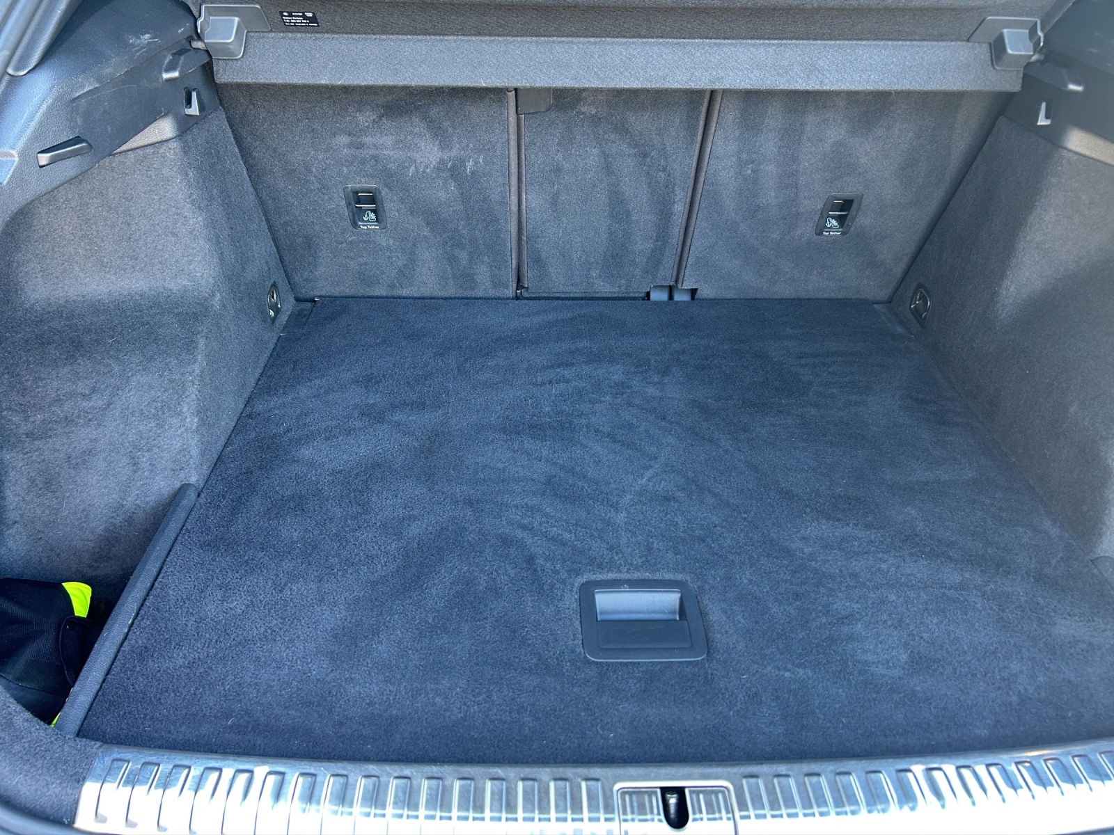 AUDI Q3 35 TFSI S line Attraction S-tronic-image-17