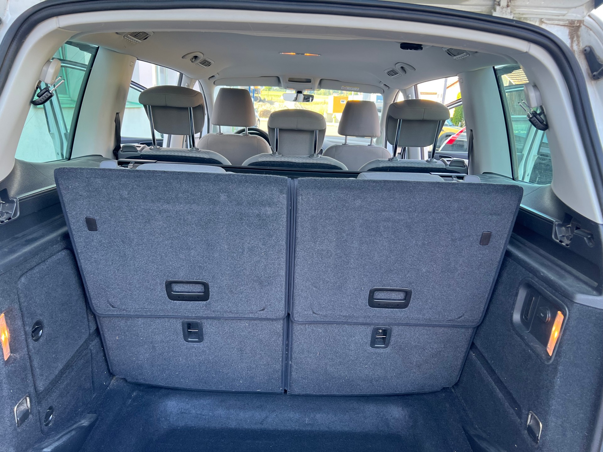 SEAT Alhambra 1.4 TSI Reference-image-4