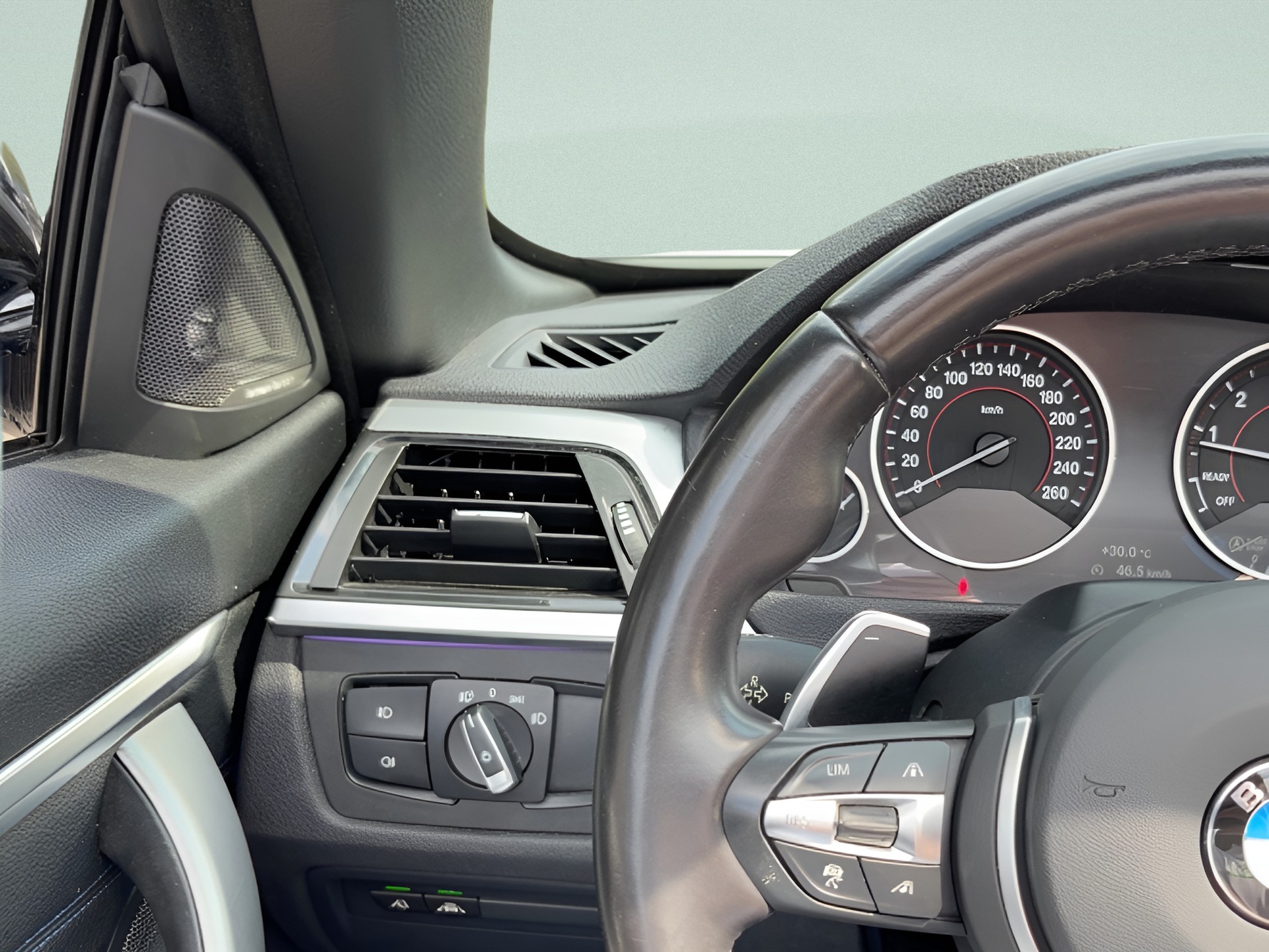 BMW 440i Cabriolet xDrive M Sport Steptronic-image-14