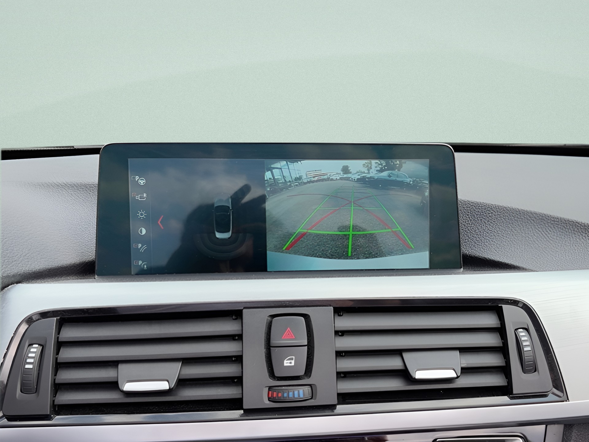 BMW 440i Cabriolet xDrive M Sport Steptronic-image-12