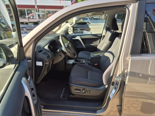 TOYOTA Land Cruiser 2.8TD Style Automat-image-7