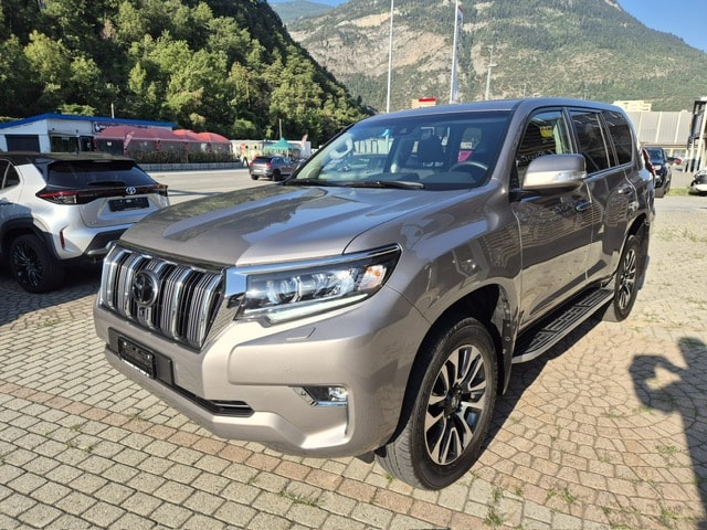 TOYOTA Land Cruiser 2.8TD Style Automat-image-0