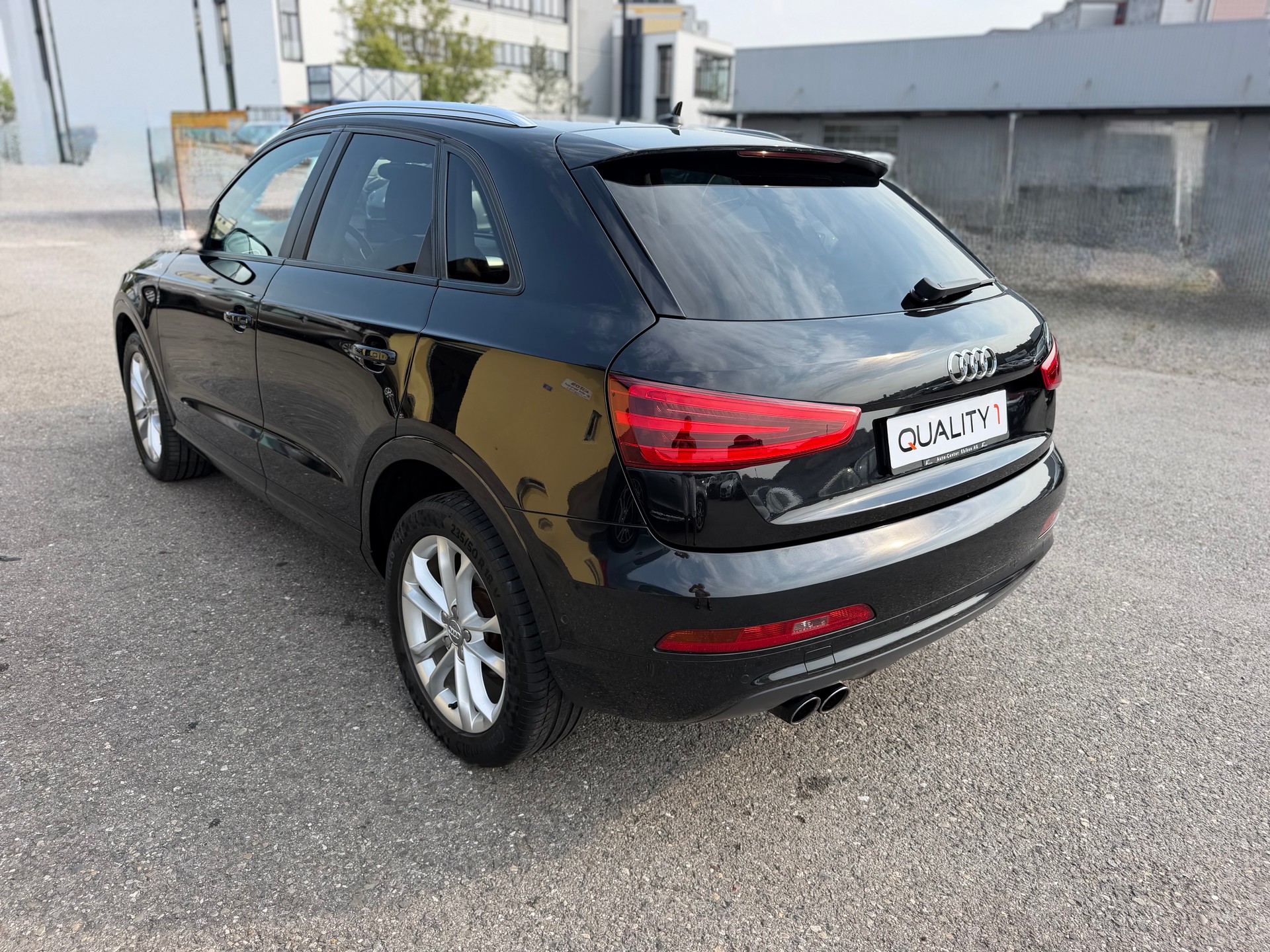AUDI Q3 2.0 TDI quattro S-tronic-image-6