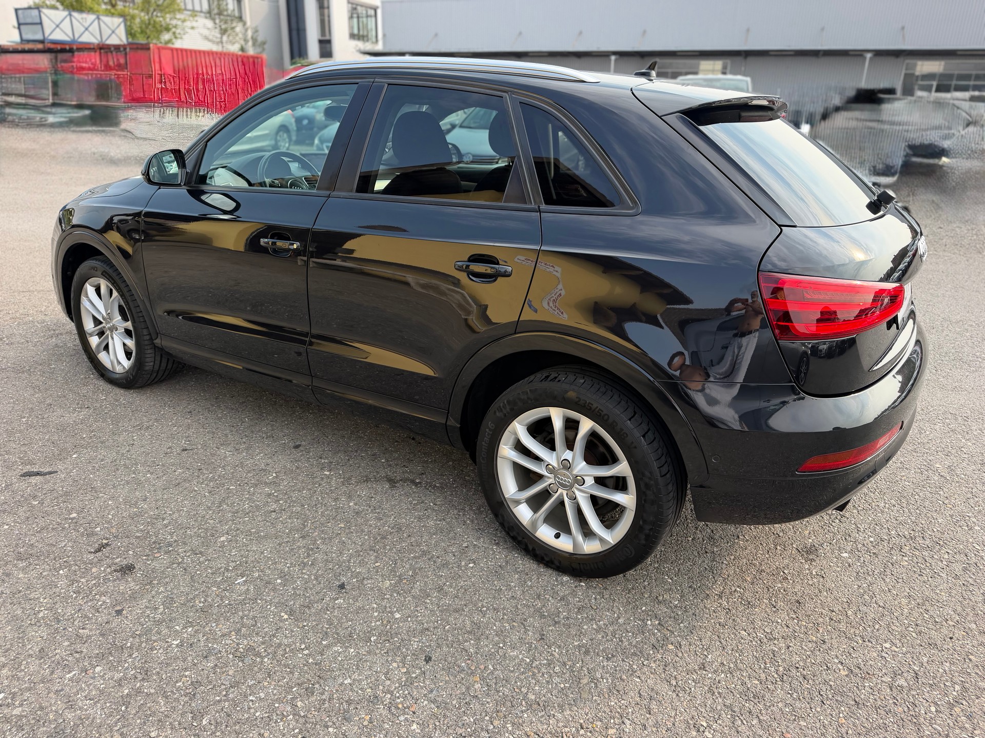 AUDI Q3 2.0 TDI quattro S-tronic-image-7