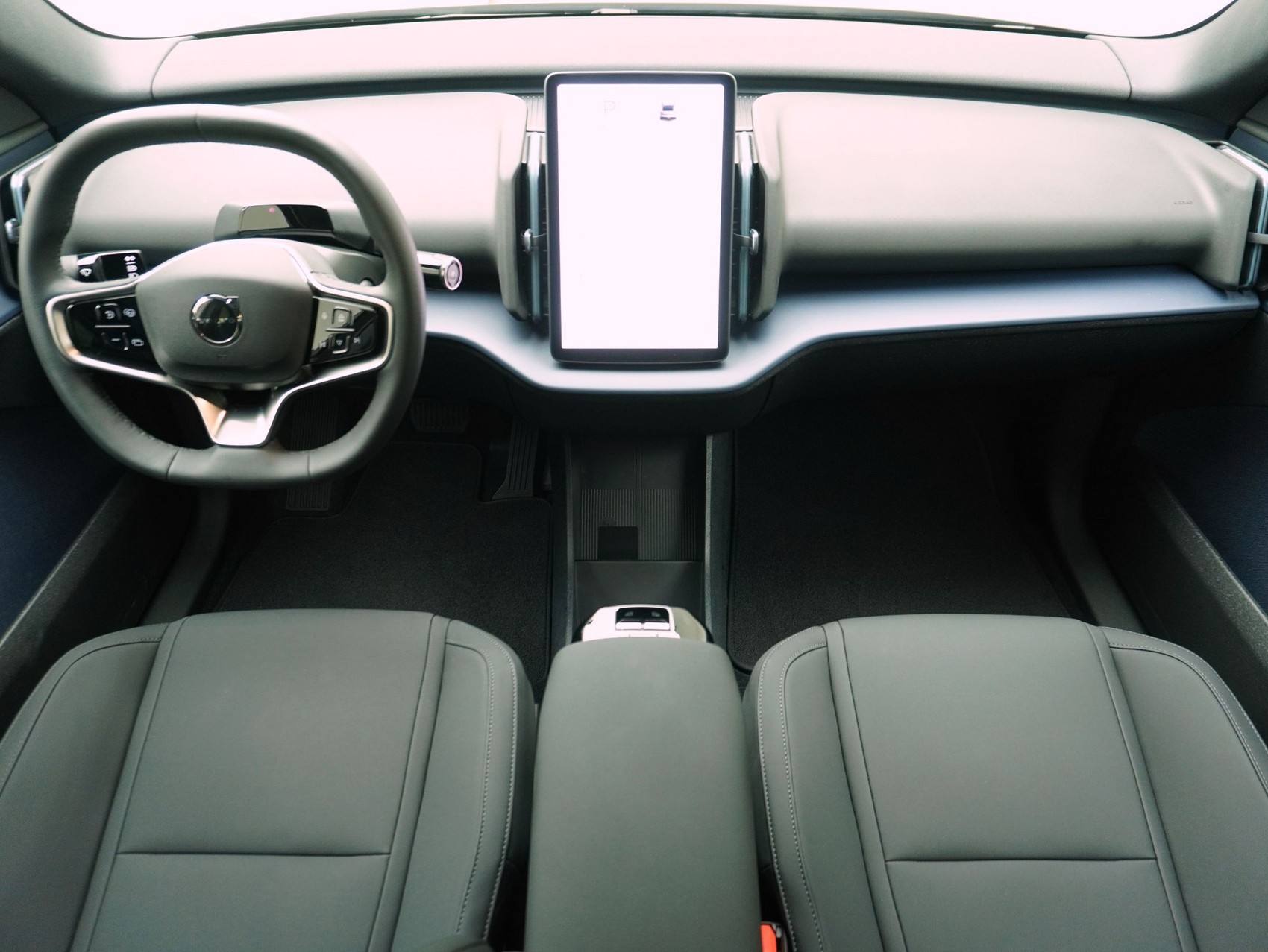 VOLVO EX30 E60 Core **10 Jahre Volvo Swiss Premium**-image-15