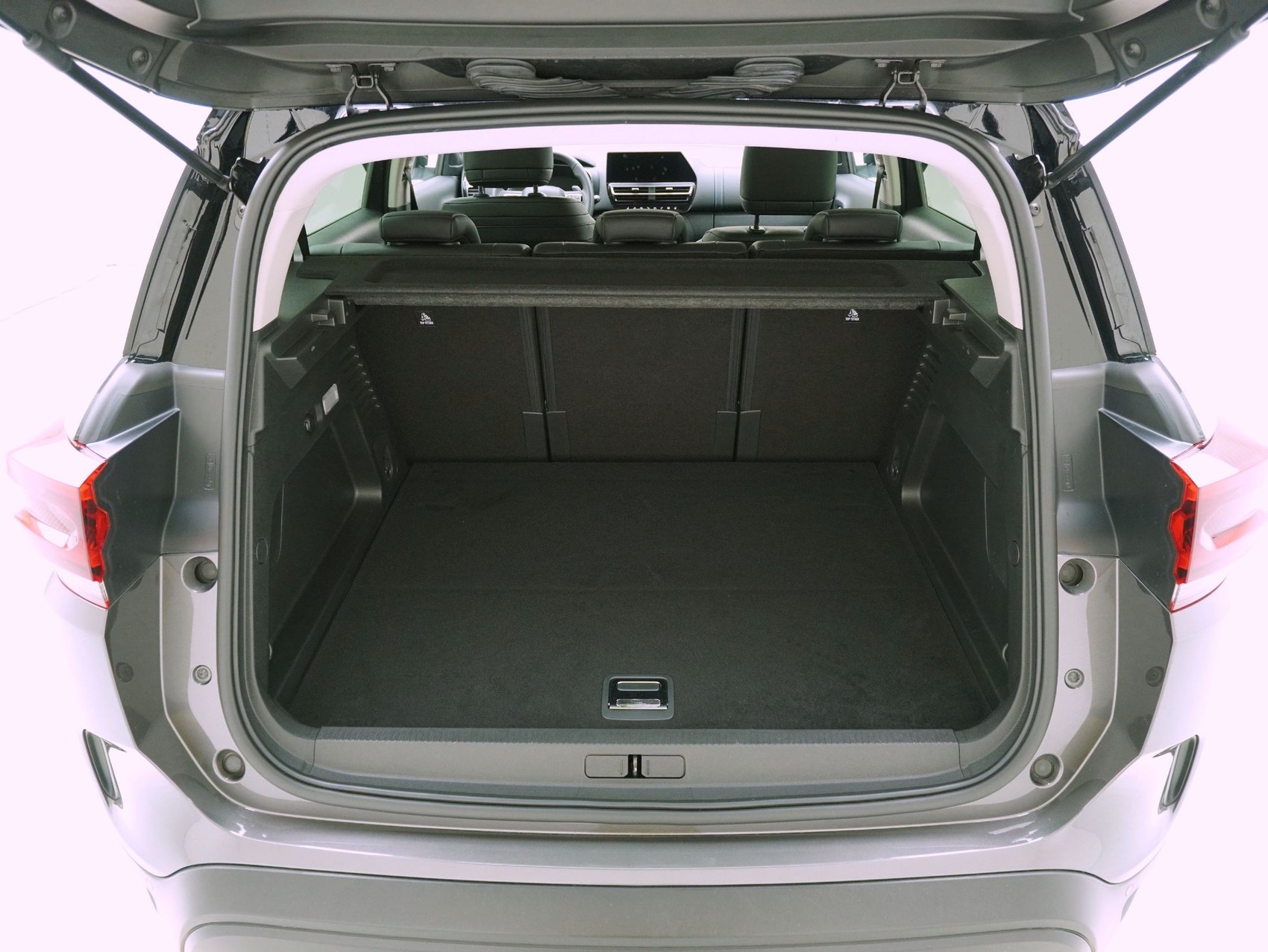 CITROEN C5 Aircross 1.6 Plug-in Hybrid Shine-image-11